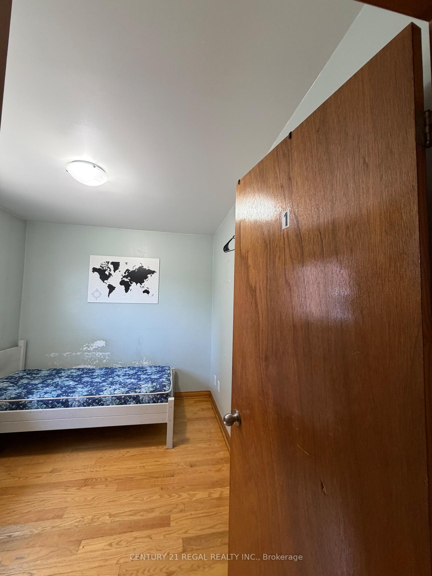 Photo 3 of 48 Iangrove Terrace, Scarborough, L'Amoreaux — HOMEH