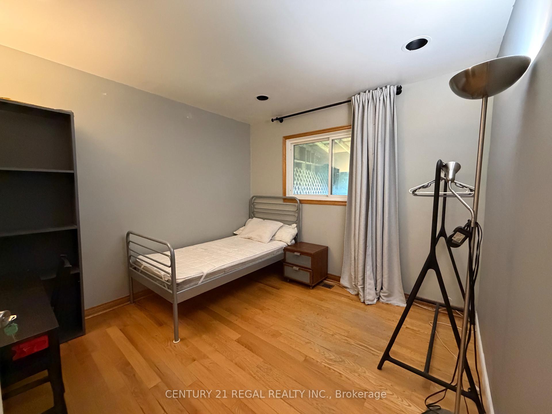Photo 4 of 48 Iangrove Terrace, Scarborough, L'Amoreaux — HOMEH