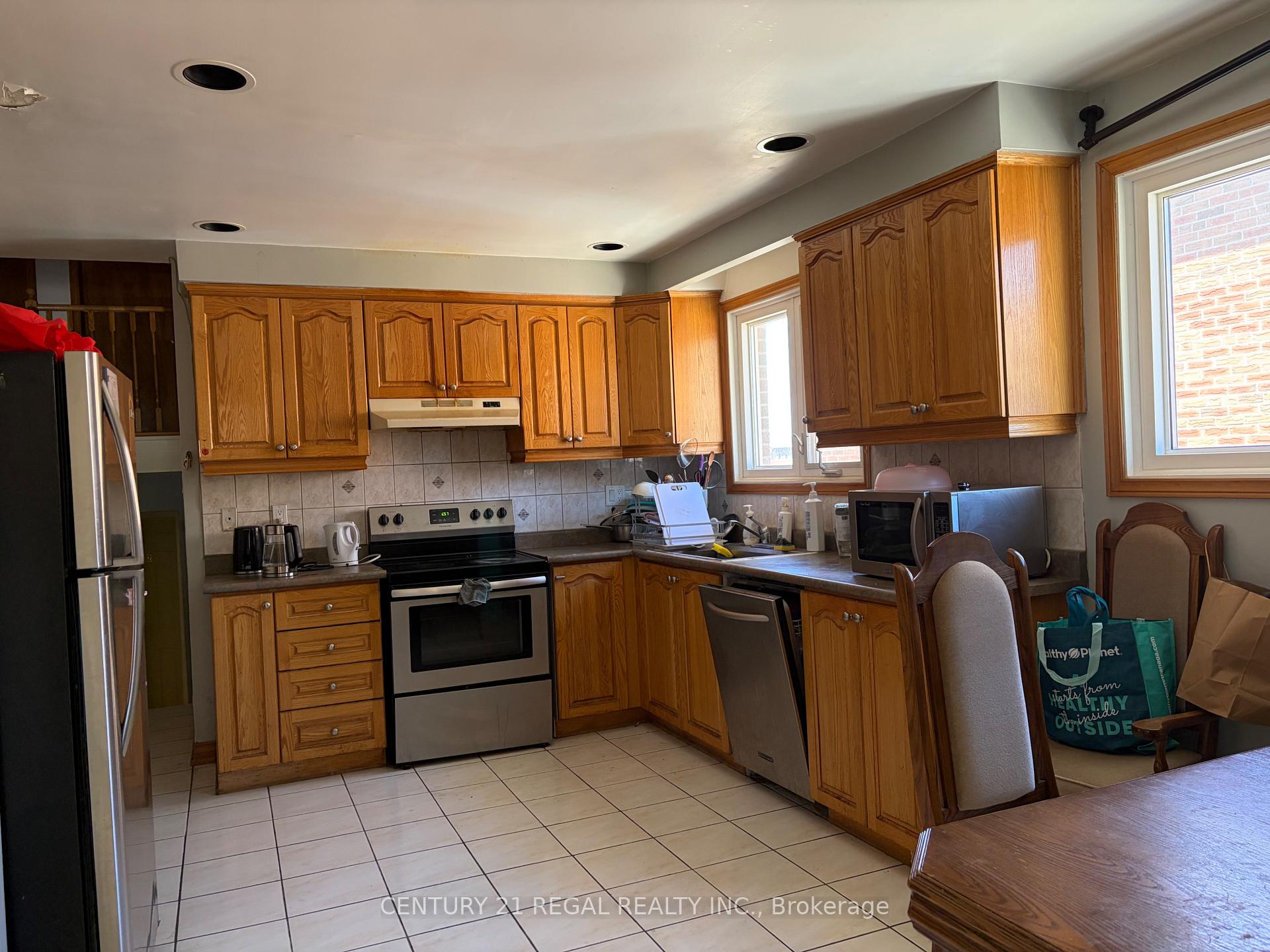 Photo 12 of 48 Iangrove Terrace, Scarborough, L'Amoreaux — HOMEH