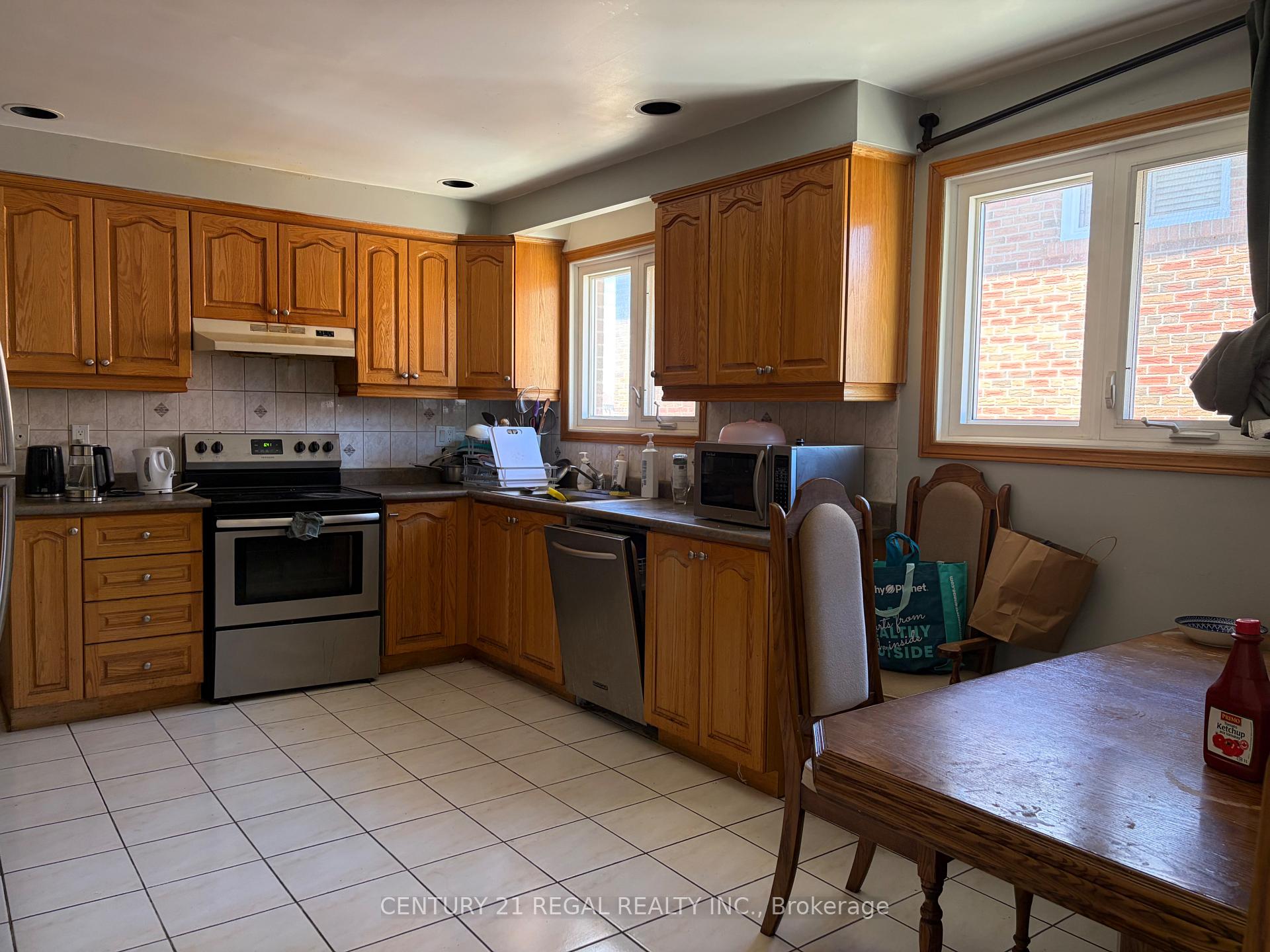 Photo 20 of 48 Iangrove Terrace, Scarborough, L'Amoreaux — HOMEH