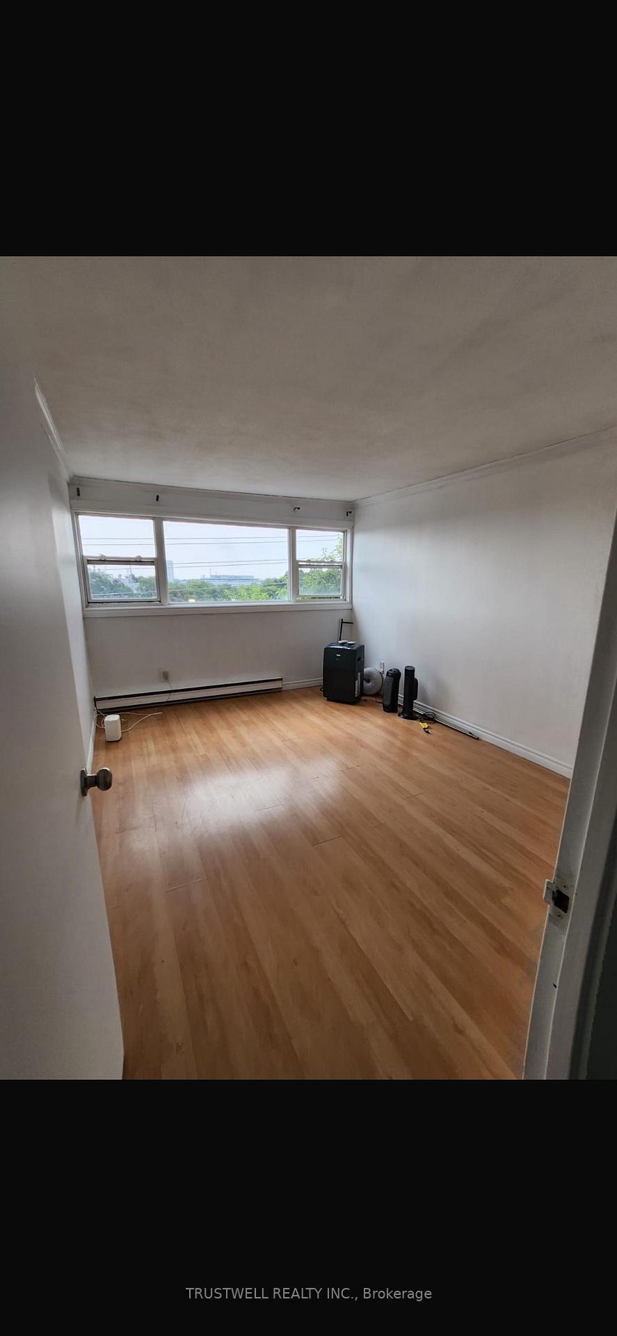 Photo 18 of Unit 105, 3040 Constitution Boulevard, Mississauga, Applewood — HOMEH