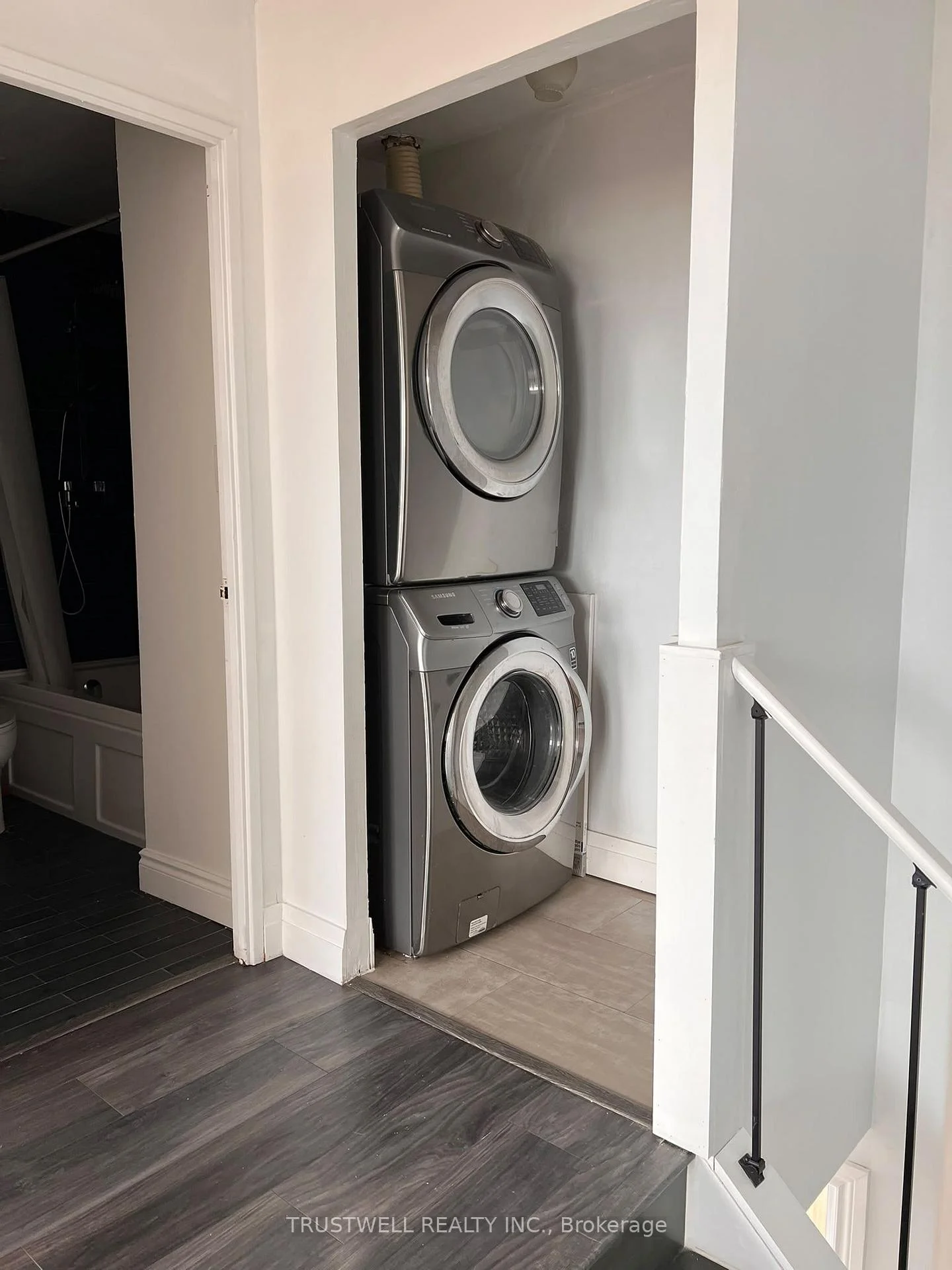 Photo 40 of Unit 105, 3040 Constitution Boulevard, Mississauga, Applewood — HOMEH