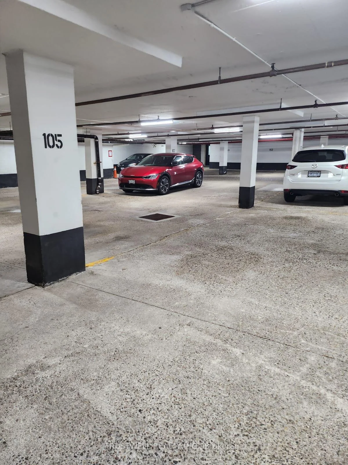 Photo 1 of Unit 105, 3040 Constitution Boulevard, Mississauga, Applewood — HOMEH