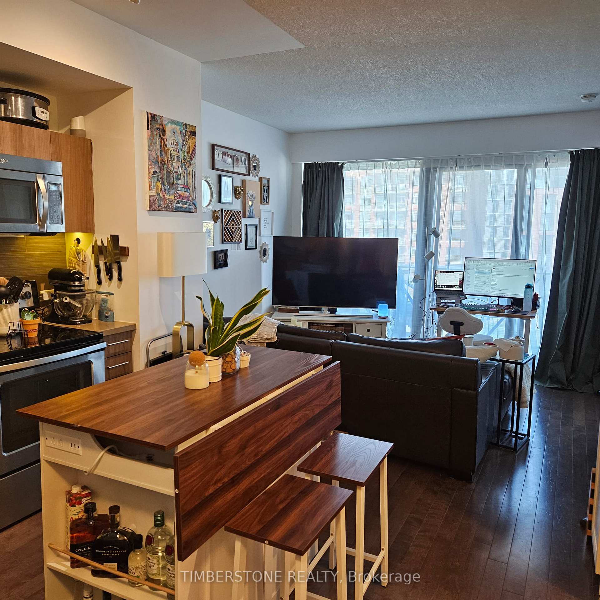 Photo 3 of Unit 704, 390 Cherry Street, Toronto, Waterfront Communities — HOMEH