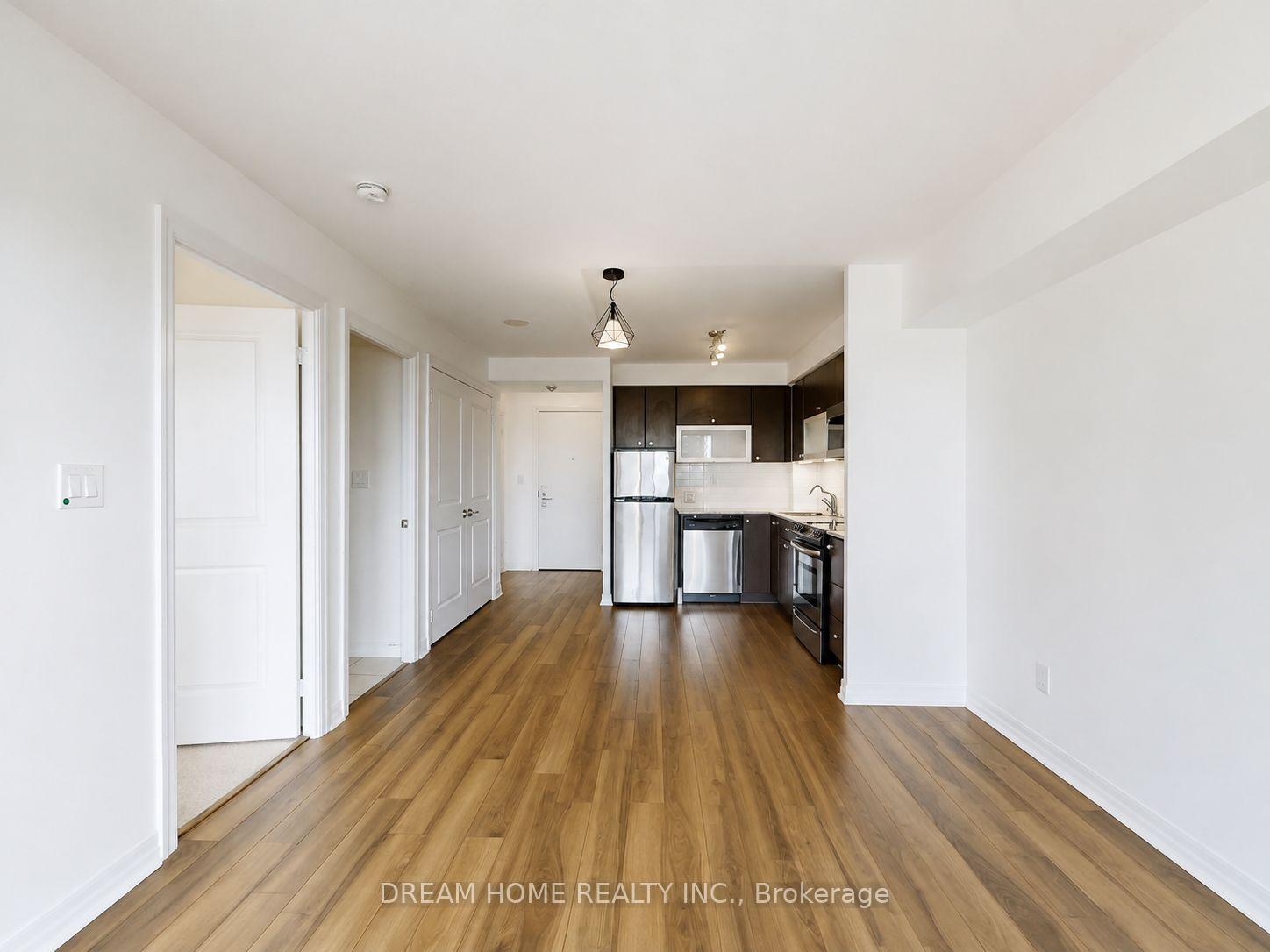 Photo 5 of Unit 507, 2015 Sheppard Avenue E, North York, Henry Farm — HOMEH