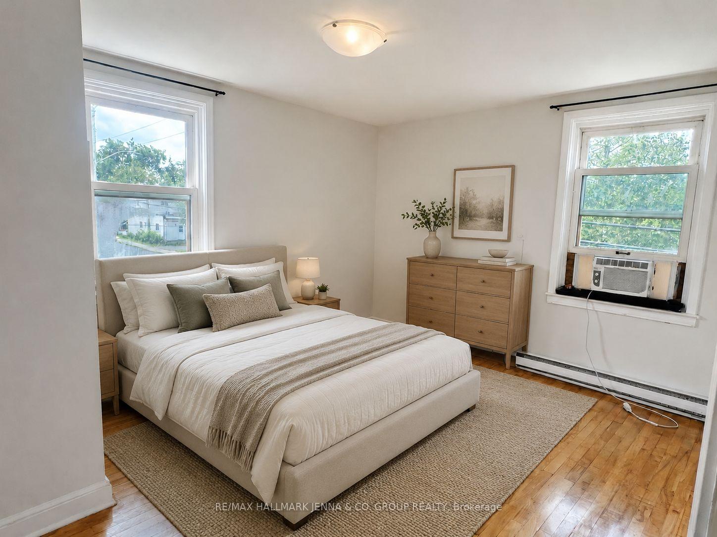 Photo 15 of 211 Hannah Street, Ottawa, Vanier — HOMEH