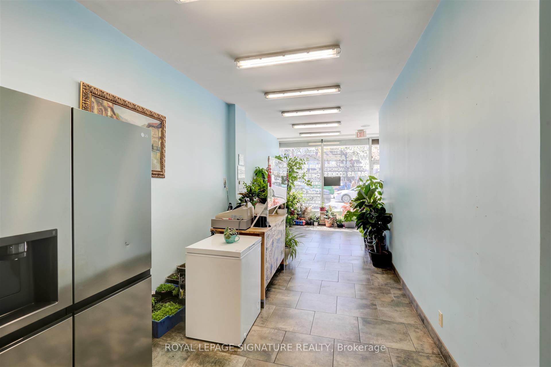 Photo 15 of 3142 Dundas Street W, Toronto, Junction Area — HOMEH