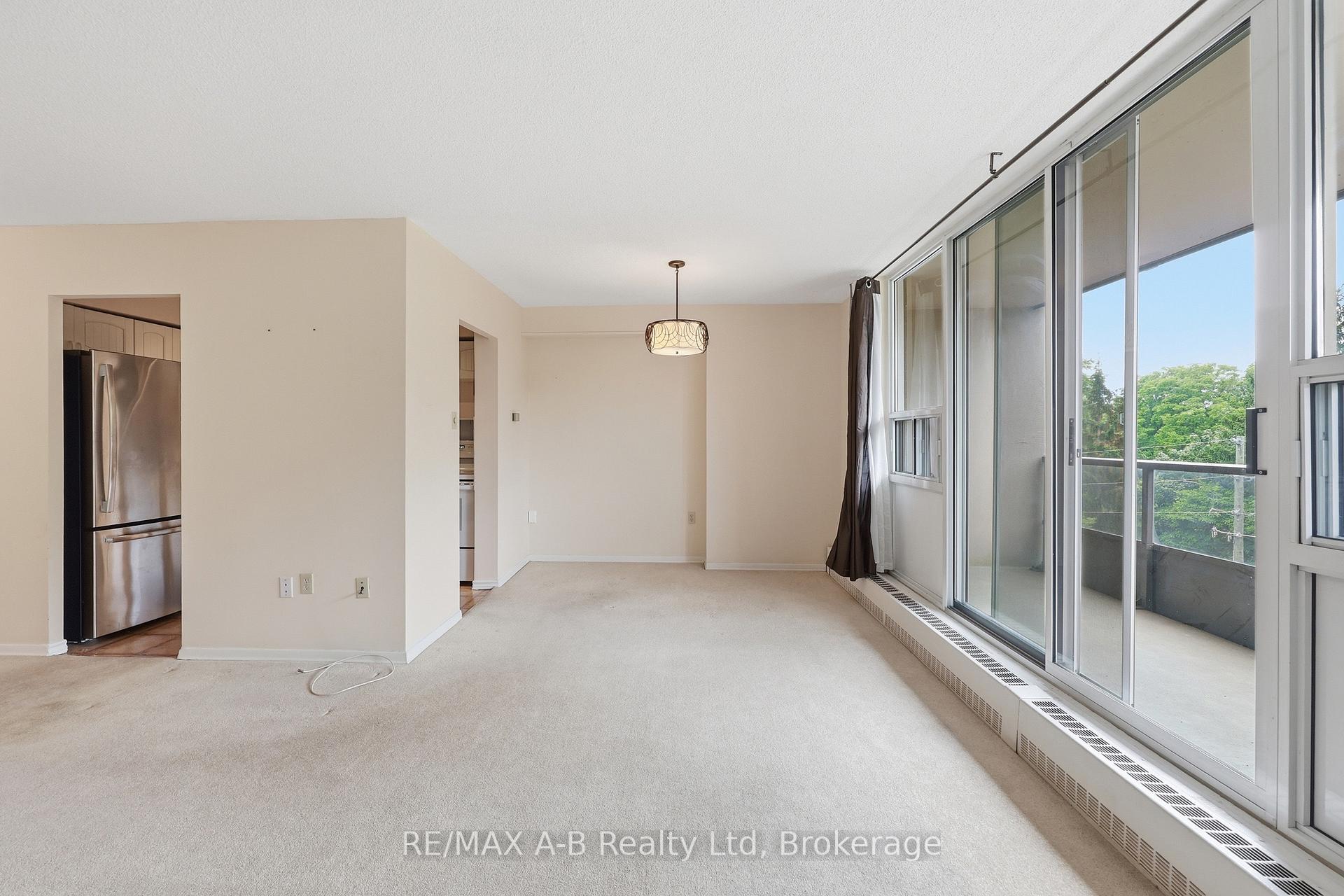 Photo 8 of Unit 805, 1964 Main Street W, Hamilton, Ainslie Wood — HOMEH