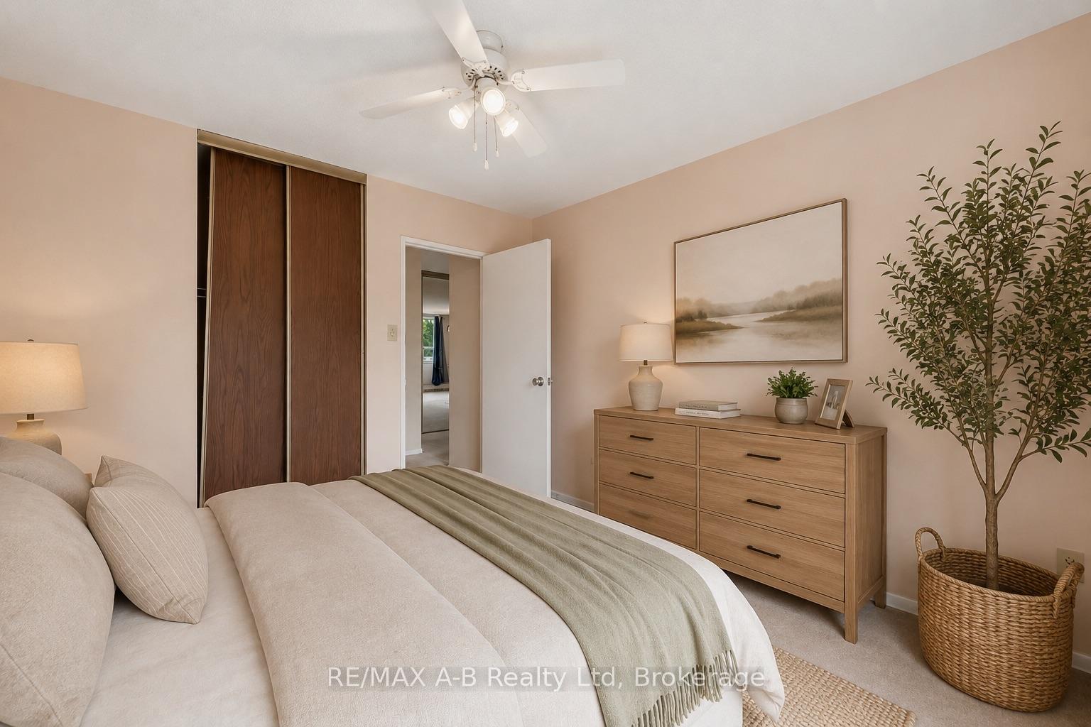 Photo 18 of Unit 805, 1964 Main Street W, Hamilton, Ainslie Wood — HOMEH