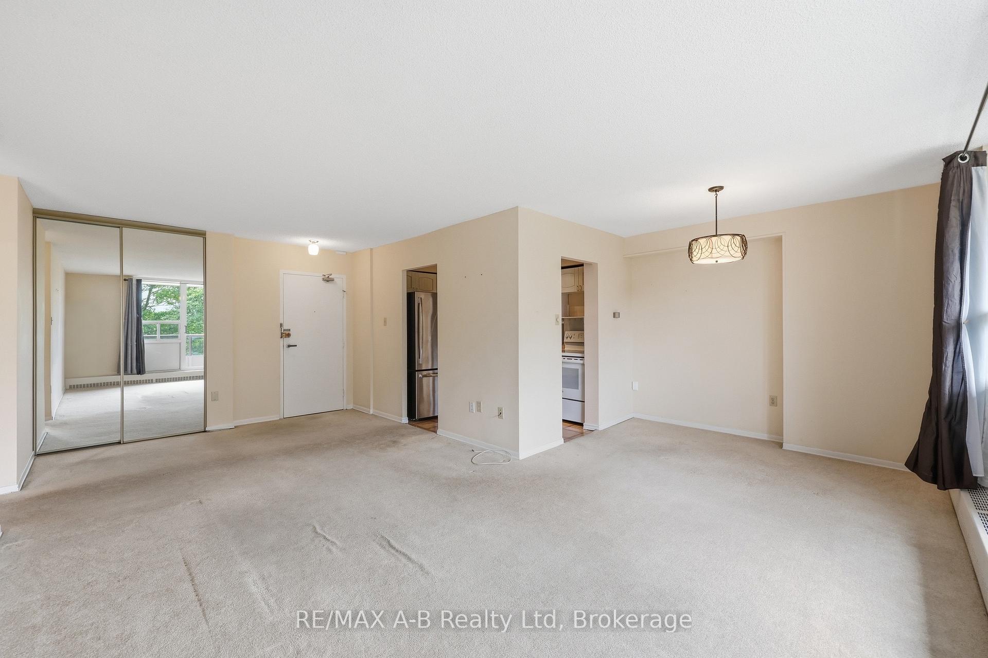 Photo 25 of Unit 805, 1964 Main Street W, Hamilton, Ainslie Wood — HOMEH