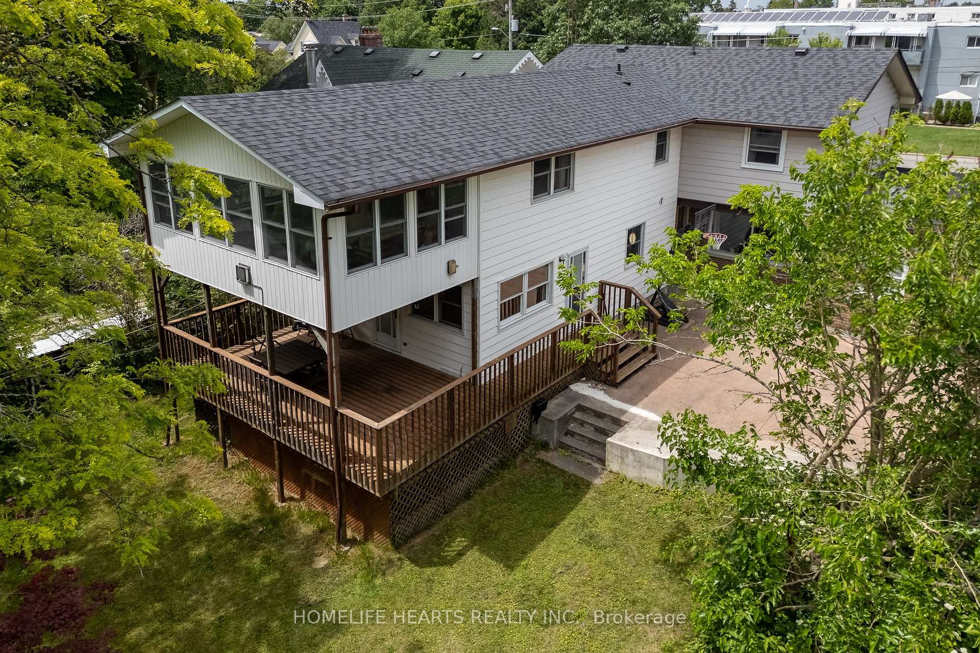 Photo 7 of 227 Queen Street, Cobourg — HOMEH