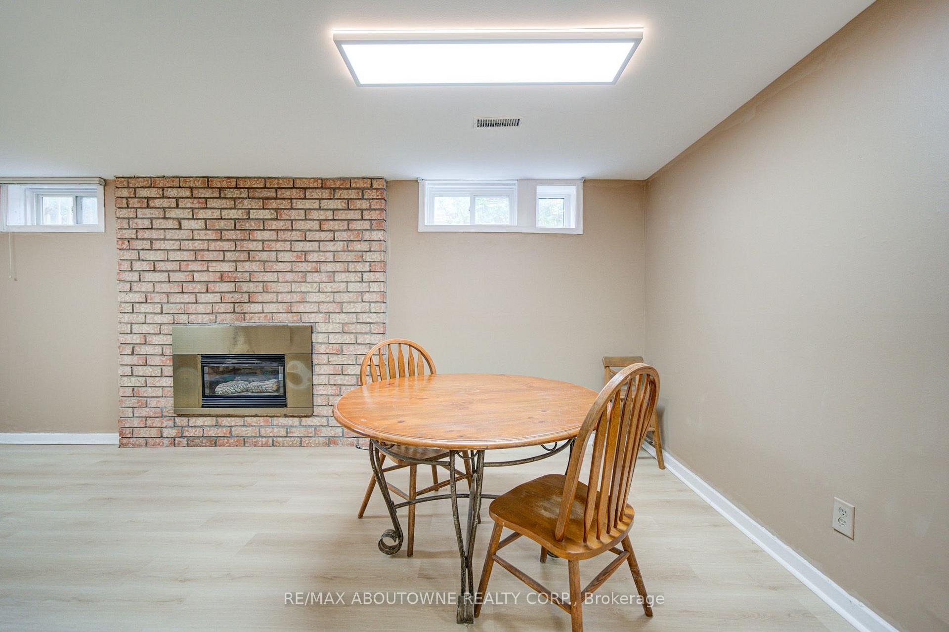 Photo 13 of Unit Lower, 1156 Old Colony Road, Oakville, Glen Abbey — HOMEH