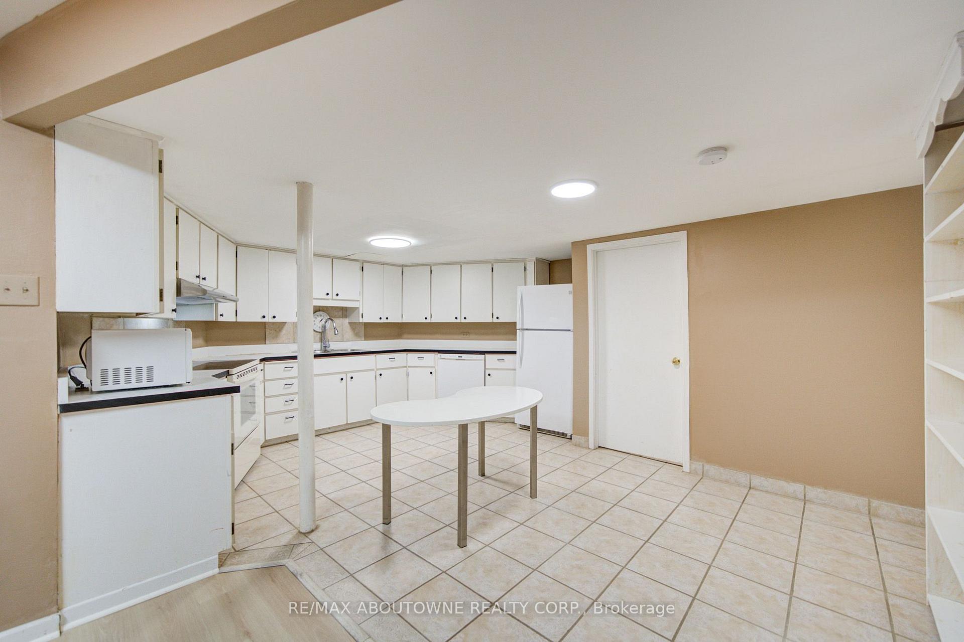 Photo 14 of Unit Lower, 1156 Old Colony Road, Oakville, Glen Abbey — HOMEH