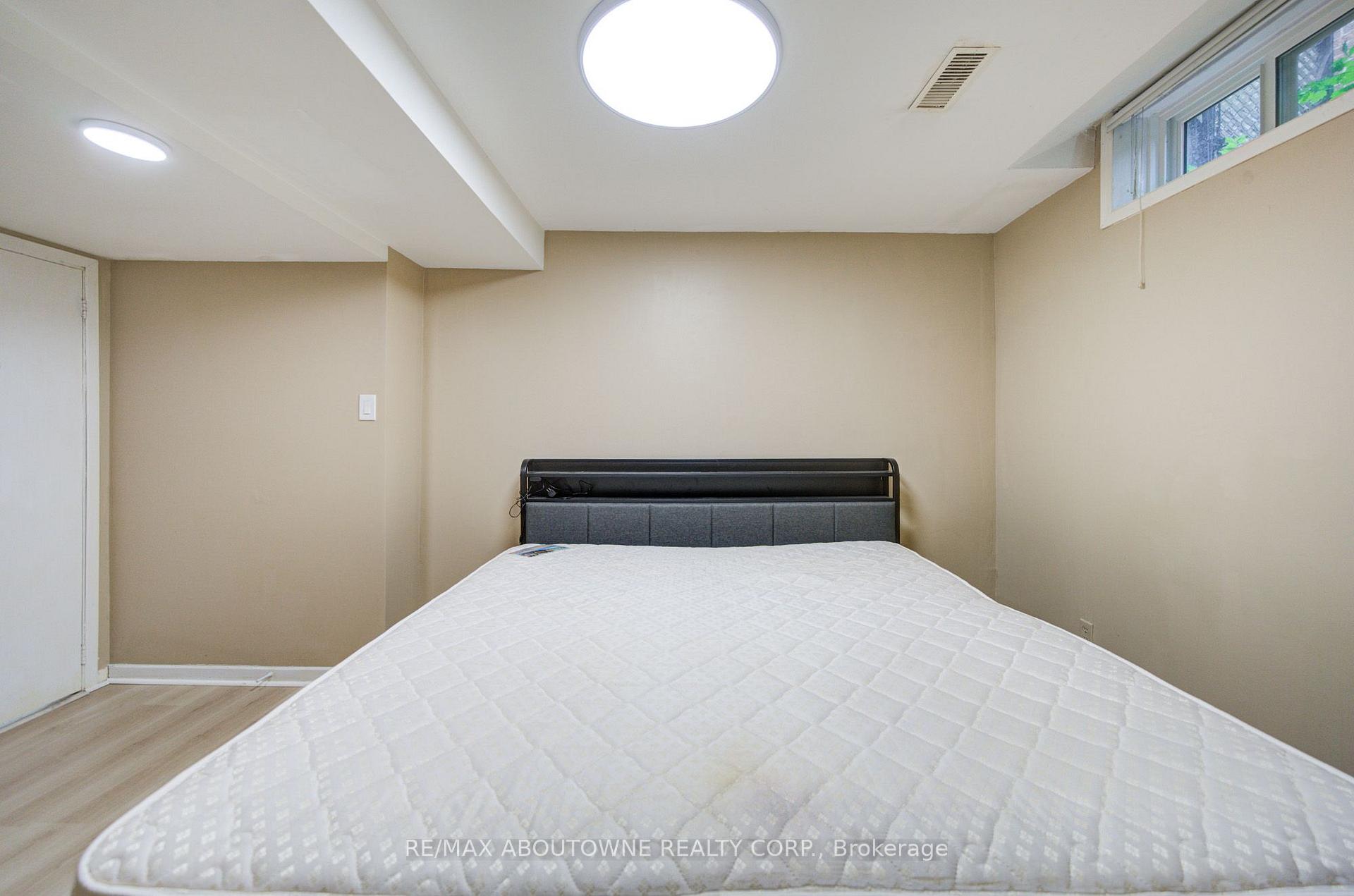 Photo 24 of Unit Lower, 1156 Old Colony Road, Oakville, Glen Abbey — HOMEH