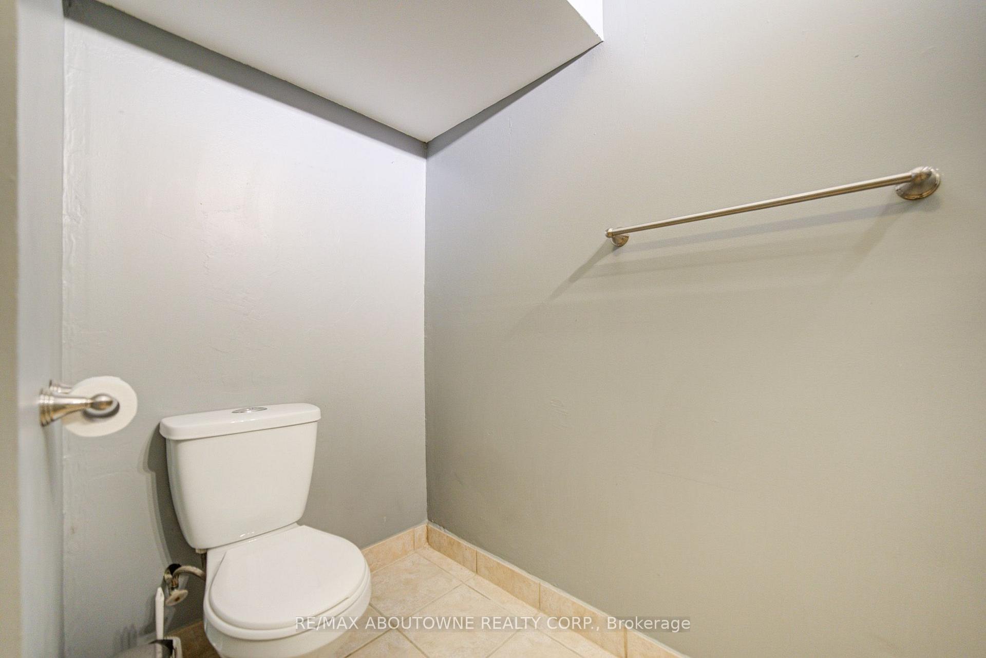 Photo 36 of Unit Lower, 1156 Old Colony Road, Oakville, Glen Abbey — HOMEH