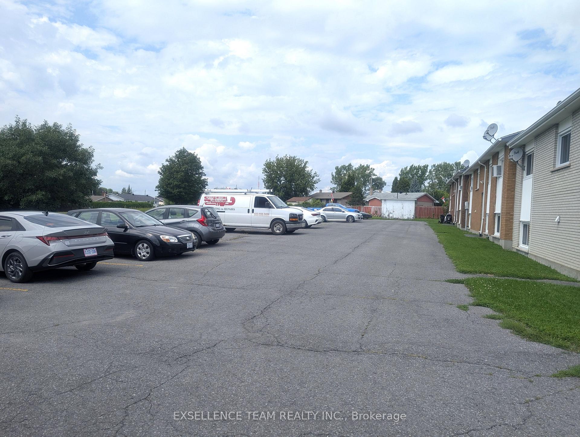 Photo 3 of 1448 St Michel Avenue, Cornwall, Cornwall — HOMEH