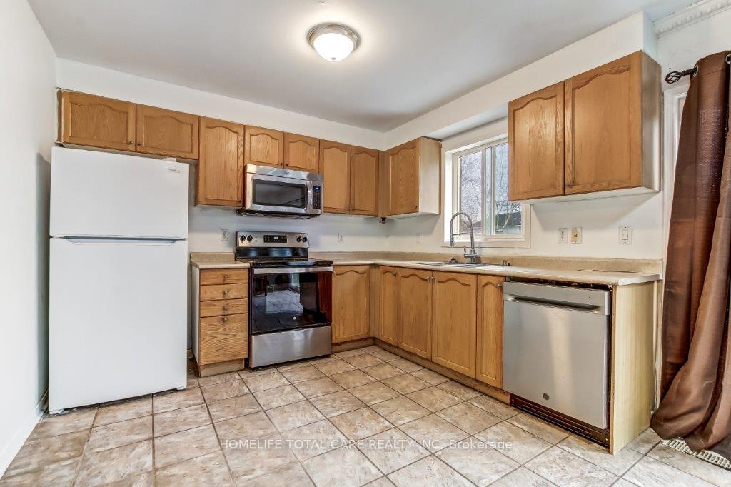 Photo 7 of 17 Stowe Terrace, Brantford, Empire — HOMEH