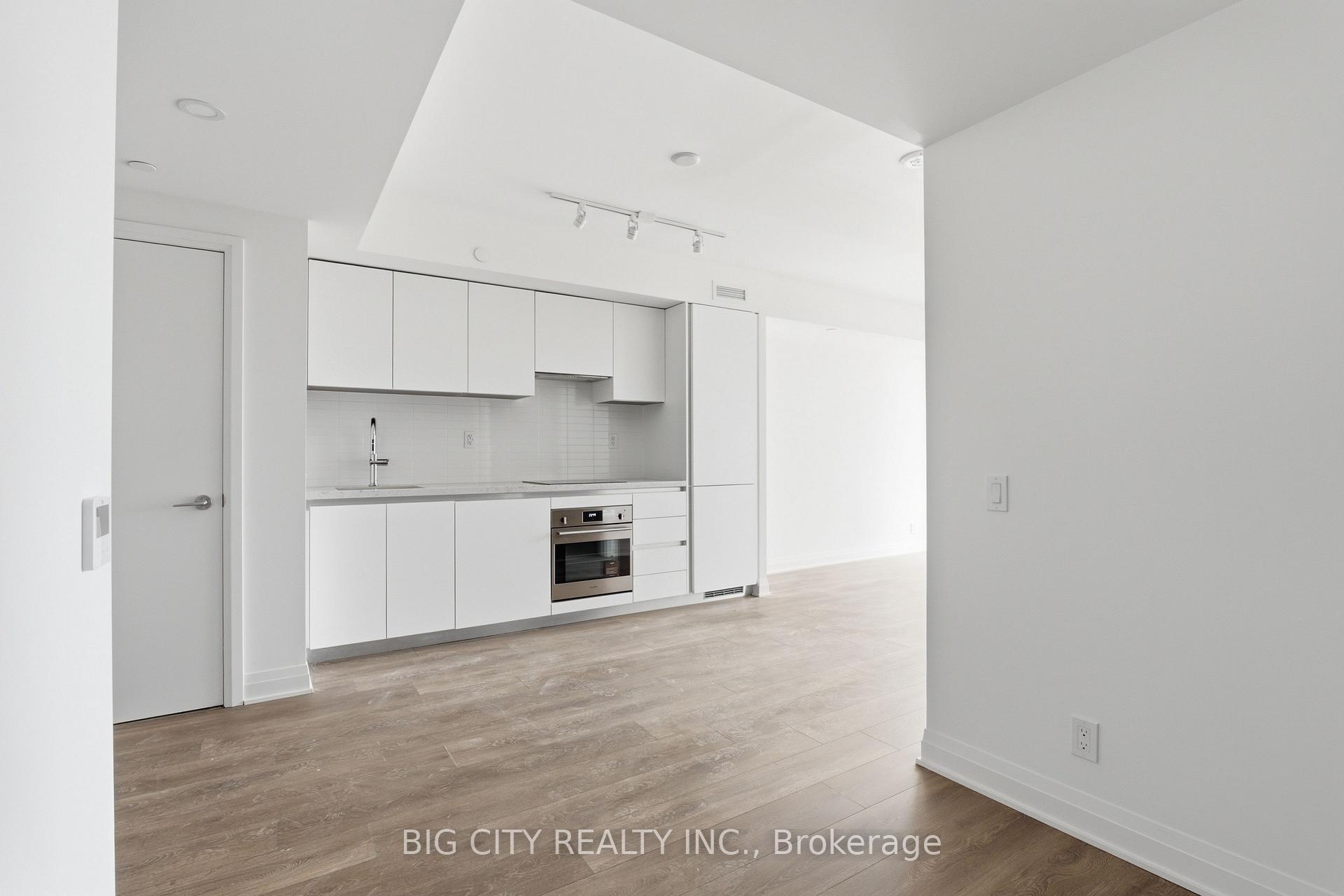 Photo 13 of Unit 1109, 25 Frederick Todd Way, Toronto, Thorncliffe Park — HOMEH