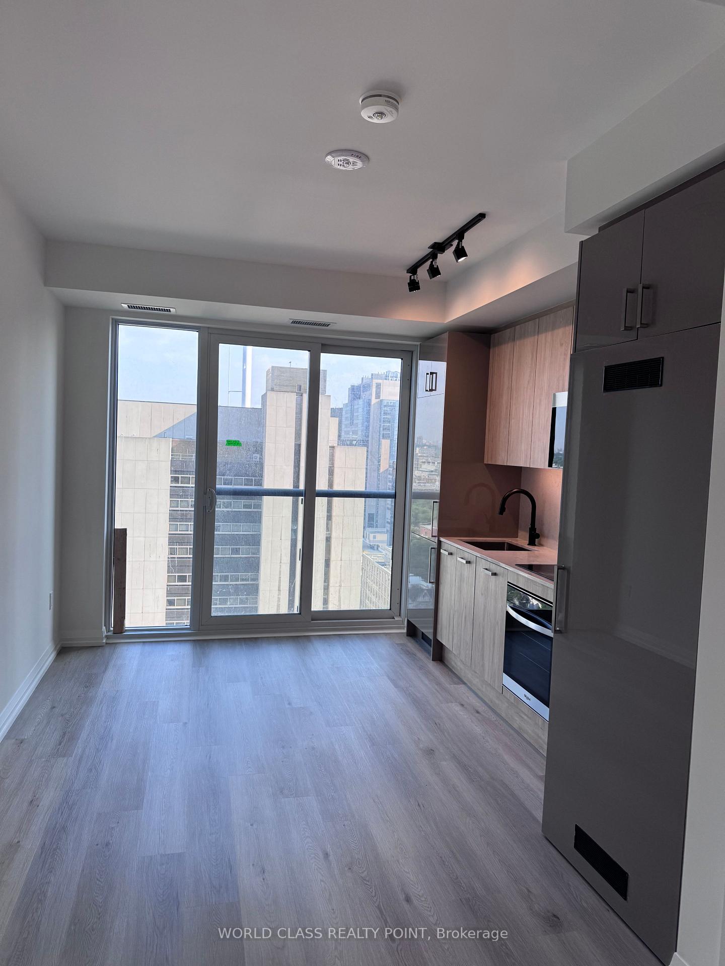 Photo 10 of Unit 2012, 280 Dundas Street W, Toronto, University — HOMEH