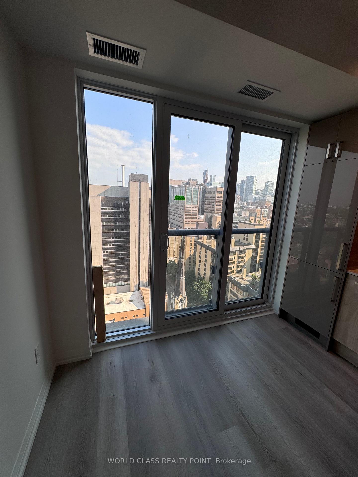 Photo 18 of Unit 2012, 280 Dundas Street W, Toronto, University — HOMEH