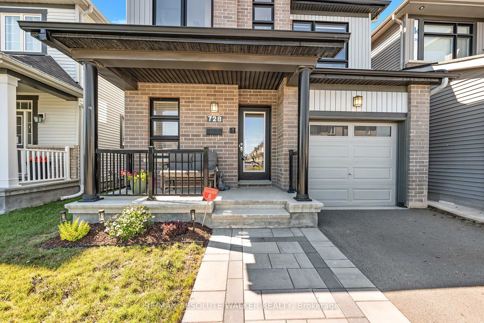Photo 2 of 728 Perseus Avenue, Ottawa, Barrhaven - Half Moon Bay — HOMEH