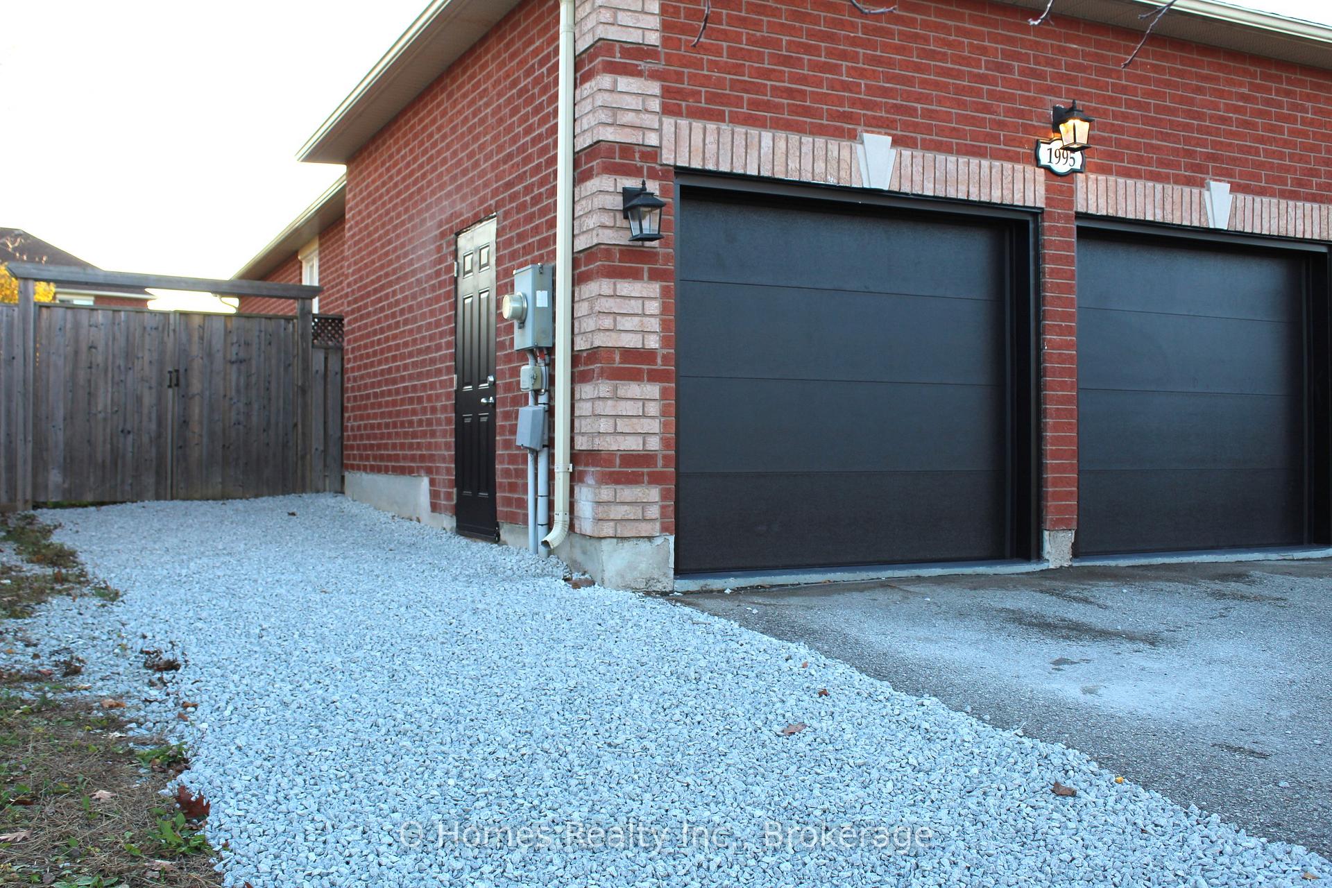 Photo 27 of 1995 Romina Court, Innisfil, Alcona — HOMEH