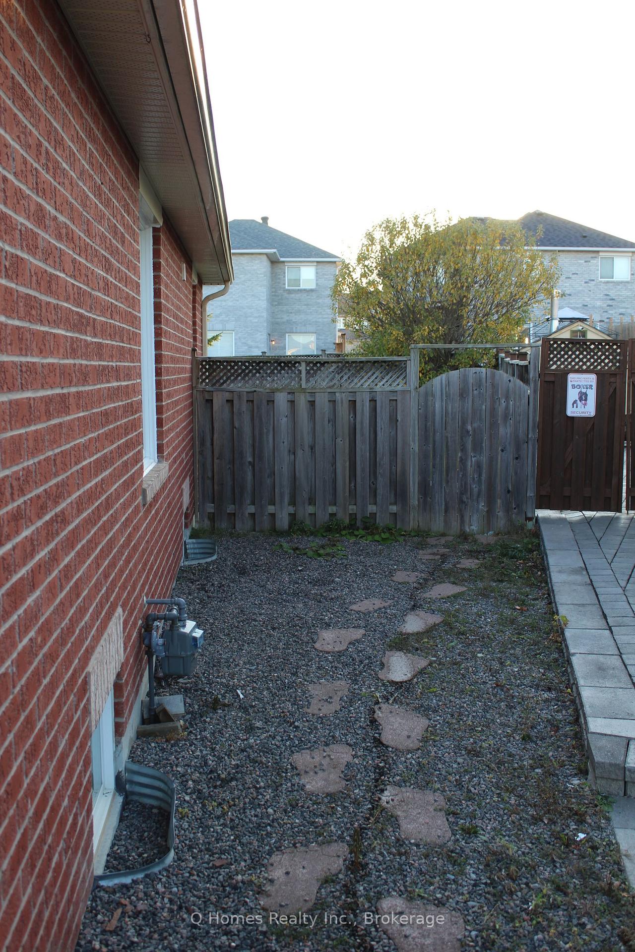 Photo 28 of 1995 Romina Court, Innisfil, Alcona — HOMEH