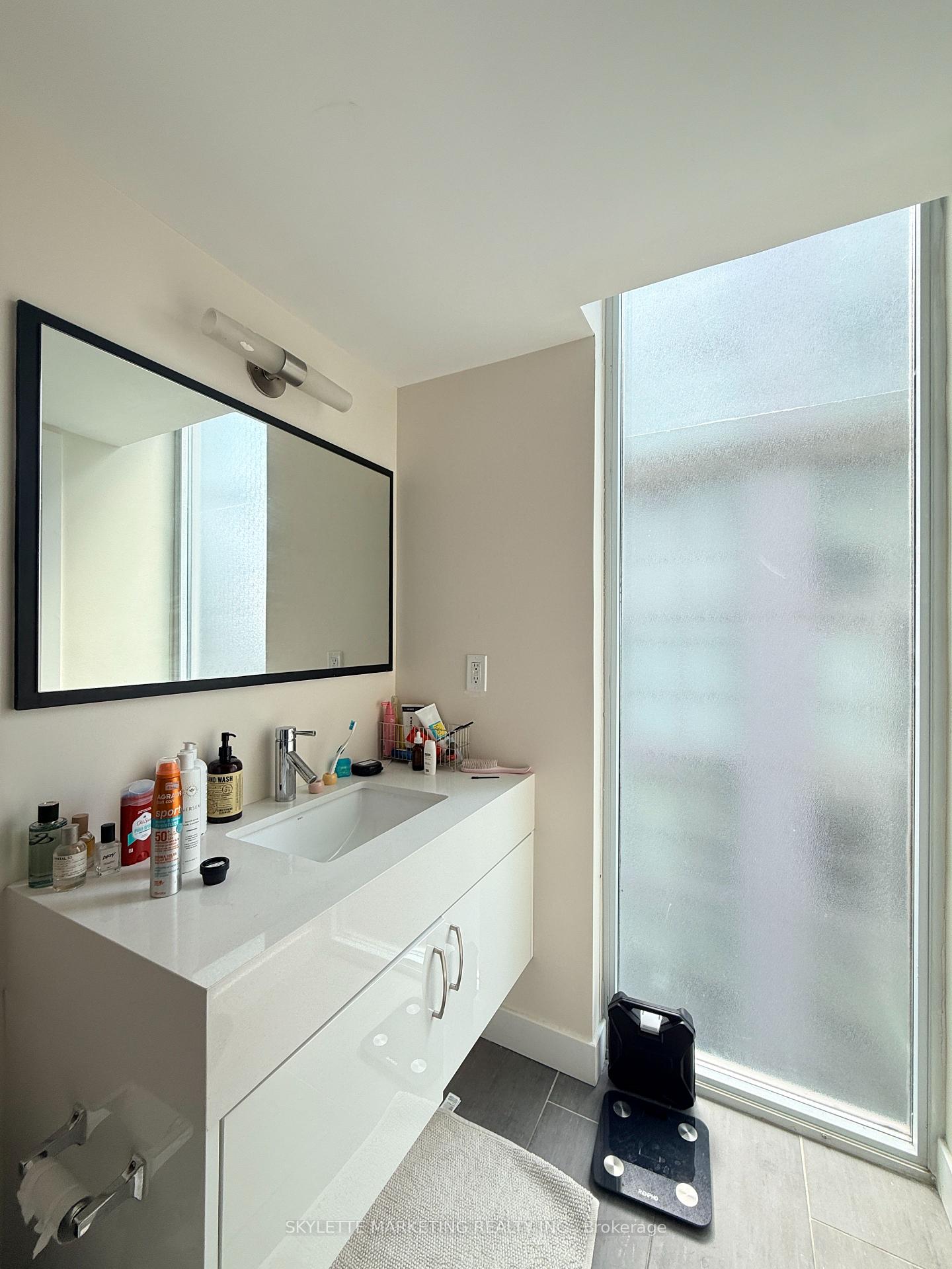 Photo 20 of Unit 1203, 126 Simcoe Street, Toronto, Waterfront Communities — HOMEH