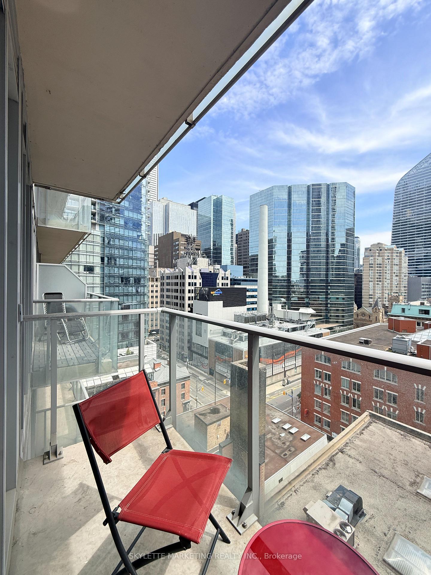 Photo 24 of Unit 1203, 126 Simcoe Street, Toronto, Waterfront Communities — HOMEH