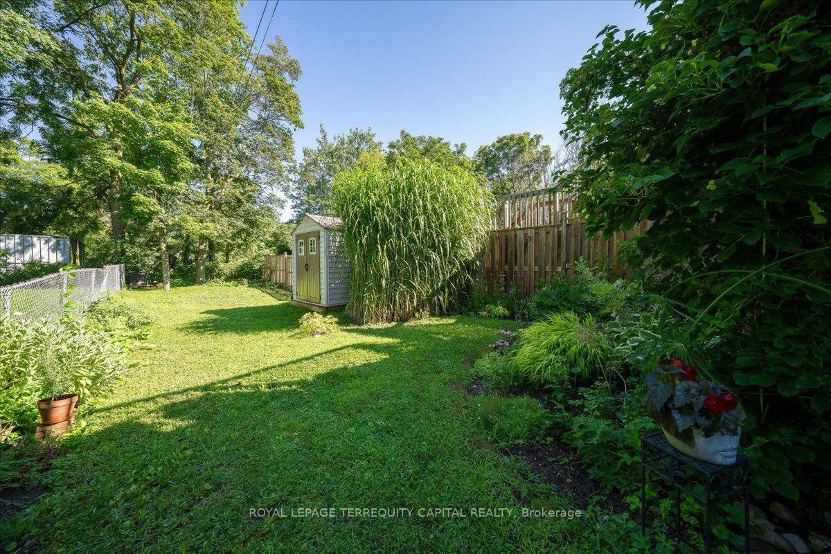Photo 25 of 102 Henry Street, Barrie, Queen's Park — HOMEH