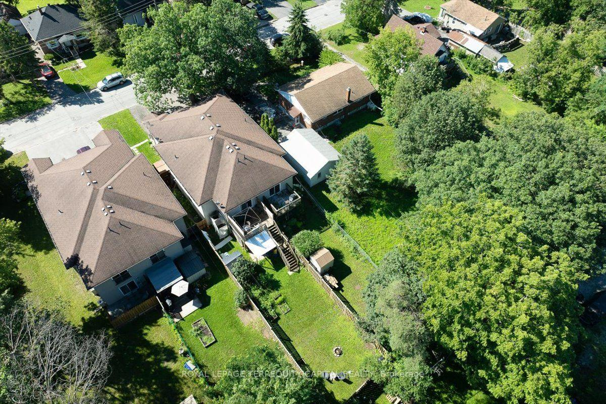 Photo 31 of 102 Henry Street, Barrie, Queen's Park — HOMEH