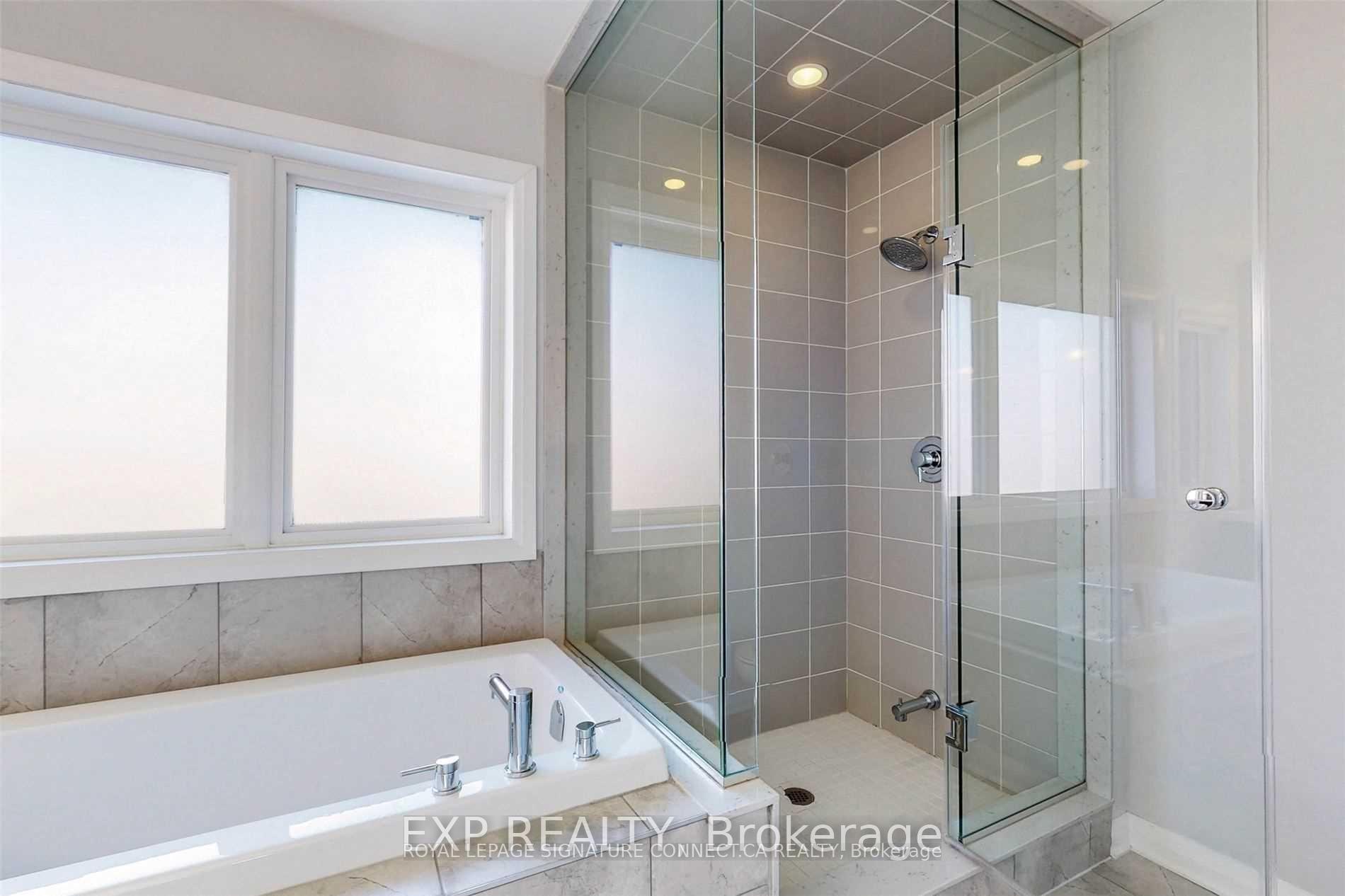 Photo 6 of 16 Caroline Carpenter Grove, North York, Downsview-Roding-CFB — HOMEH
