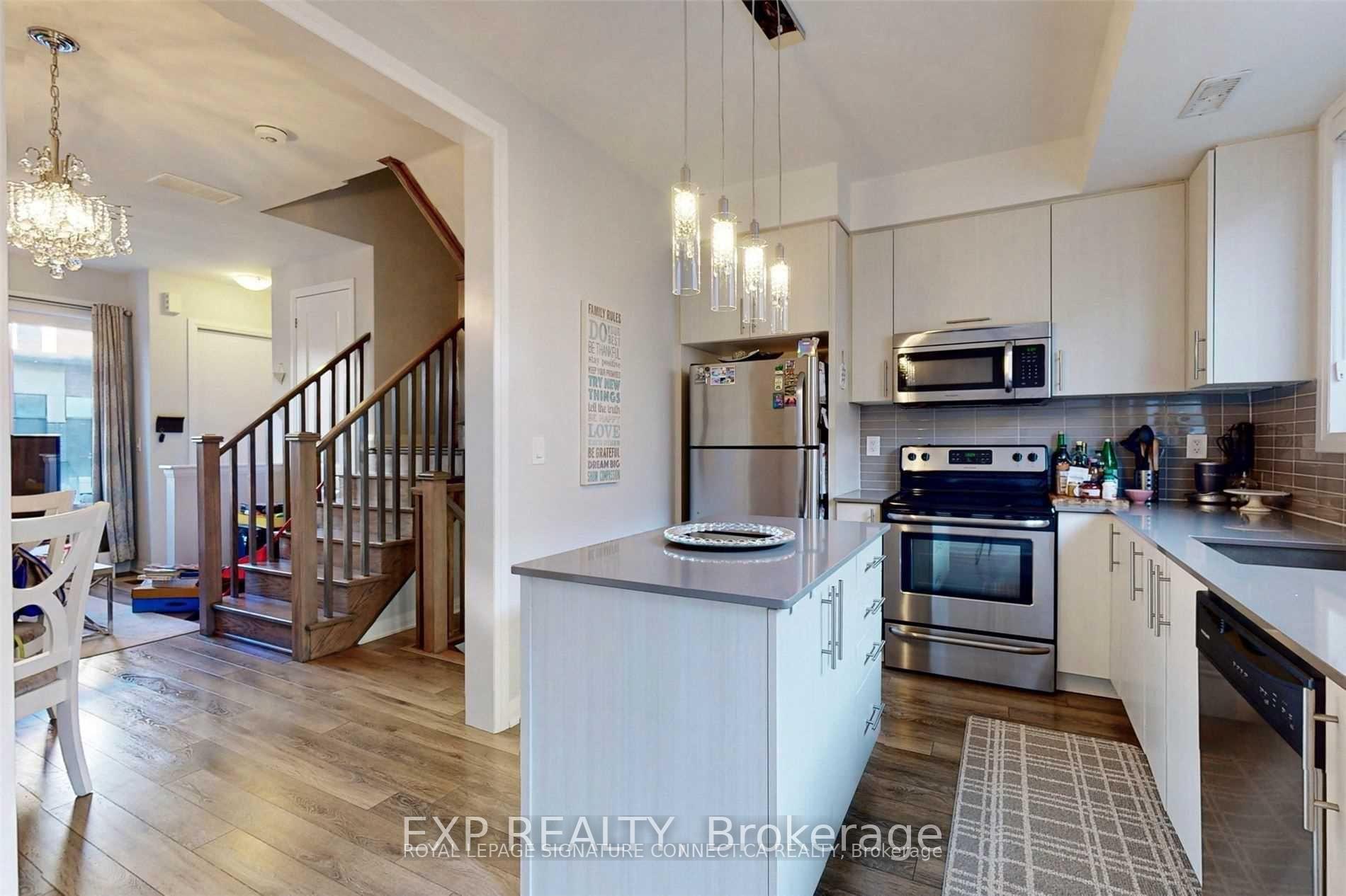 Photo 10 of 16 Caroline Carpenter Grove, North York, Downsview-Roding-CFB — HOMEH