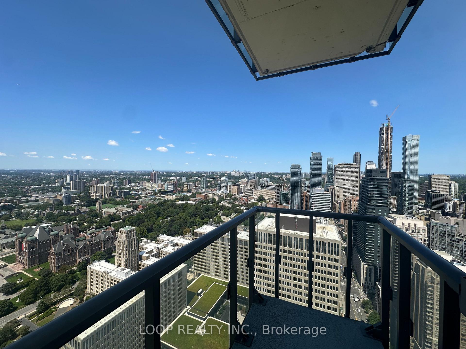 Photo 10 of Unit 4603, 832 Bay Street, Toronto, Bay Street Corridor — HOMEH