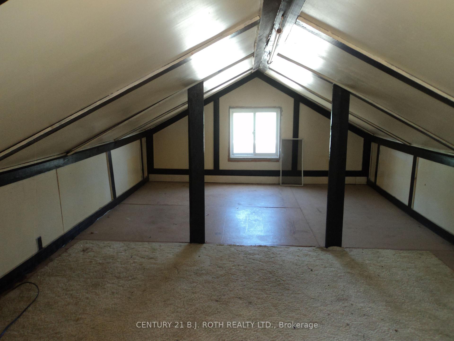 Photo 16 of 137 Dufferin Street, Orillia — HOMEH