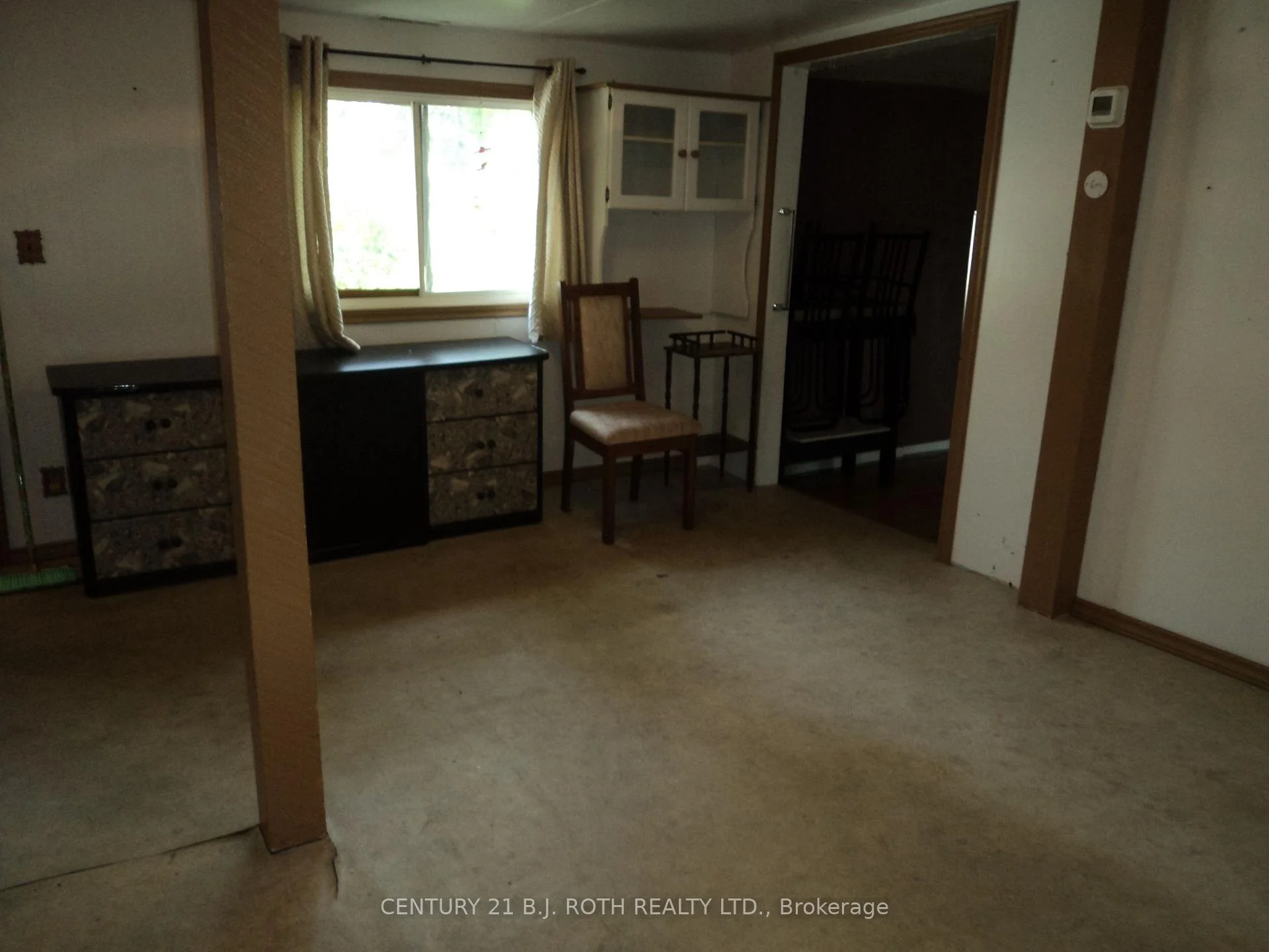 Photo 36 of 137 Dufferin Street, Orillia — HOMEH