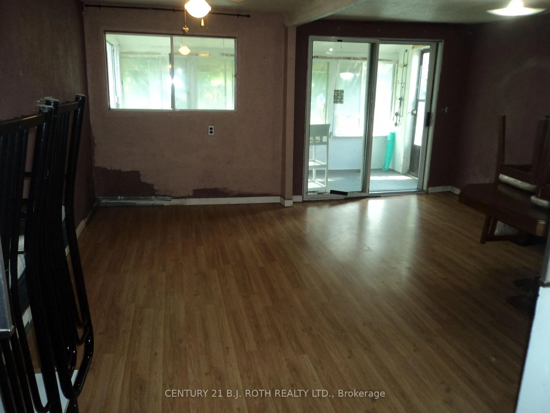 Photo 42 of 137 Dufferin Street, Orillia — HOMEH