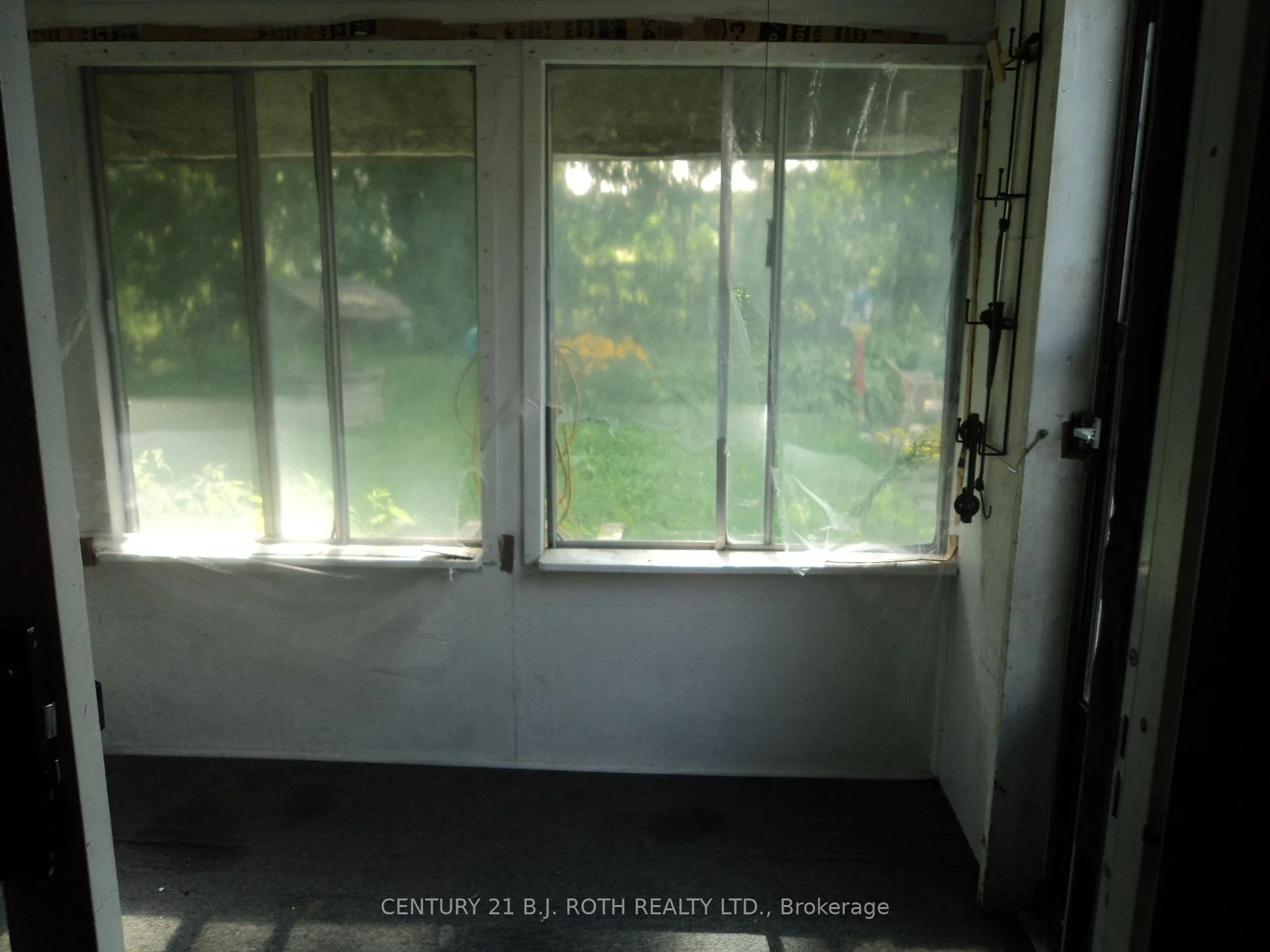 Photo 49 of 137 Dufferin Street, Orillia — HOMEH