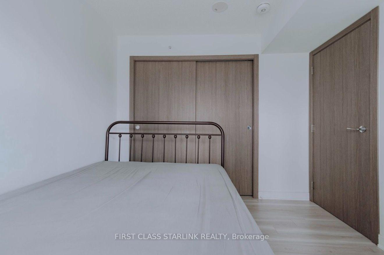 Photo 6 of Unit 1609, 17 Bathurst Street, Toronto, Waterfront Communities — HOMEH