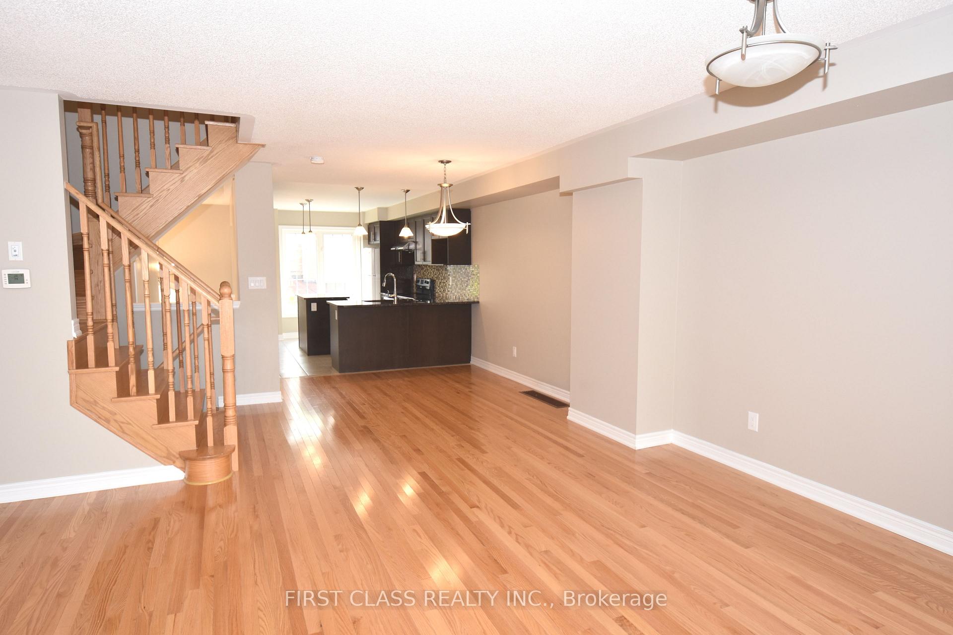 Photo 7 of 327 Doak Lane, Newmarket, Gorham-College Manor — HOMEH