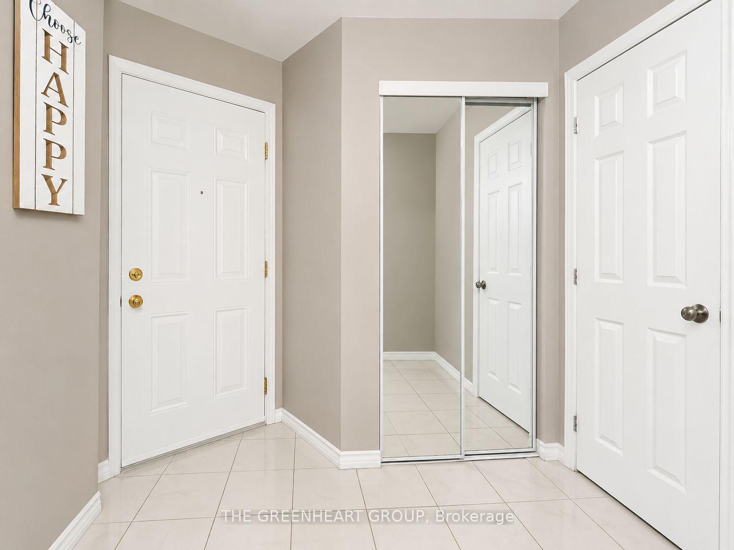 Photo 3 of 3219 Cambourne Crescent, Mississauga, Meadowvale — HOMEH
