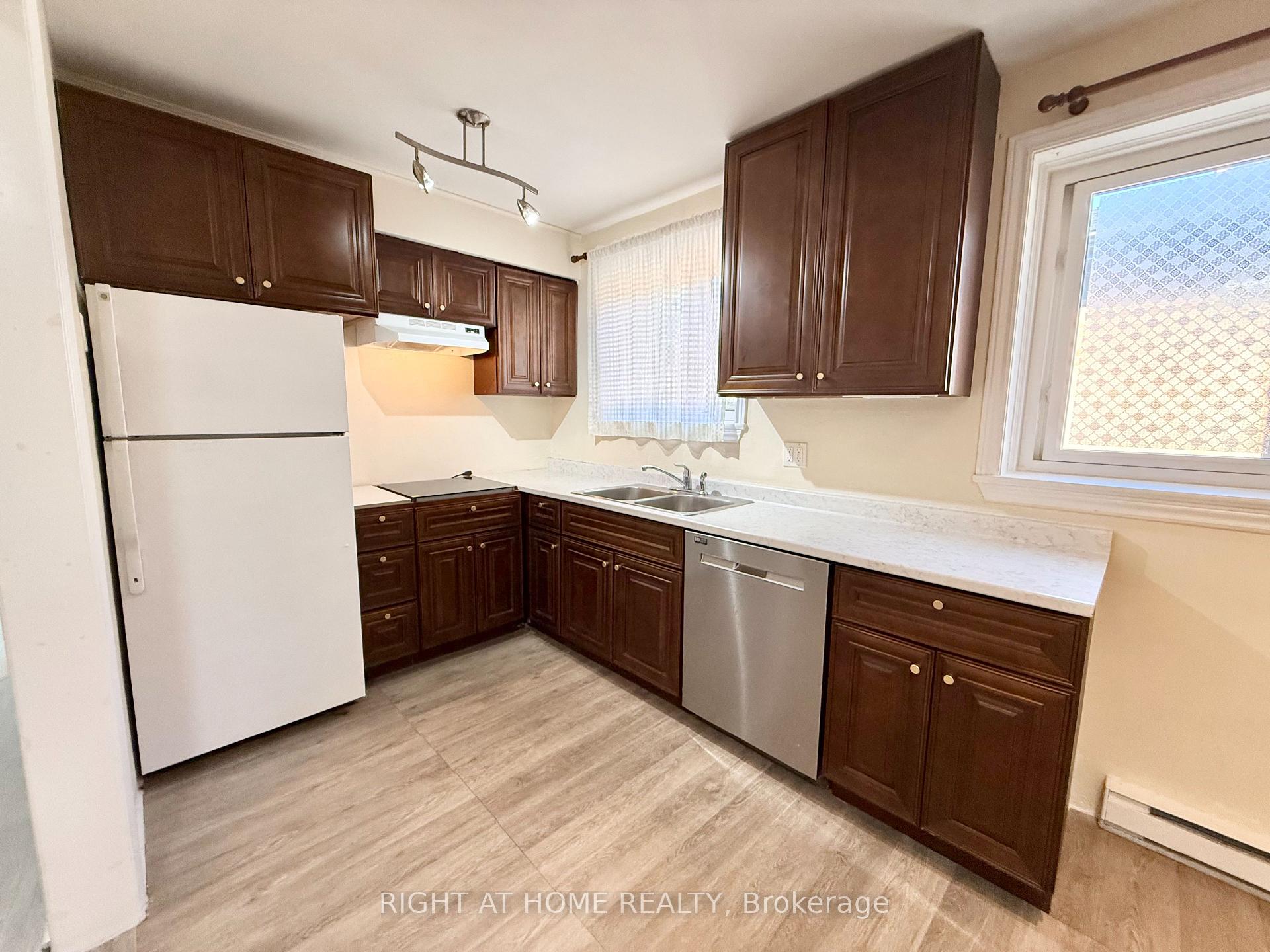 Photo 2 of Unit 2, 538 Merton Street, Toronto, Mount Pleasant East — HOMEH