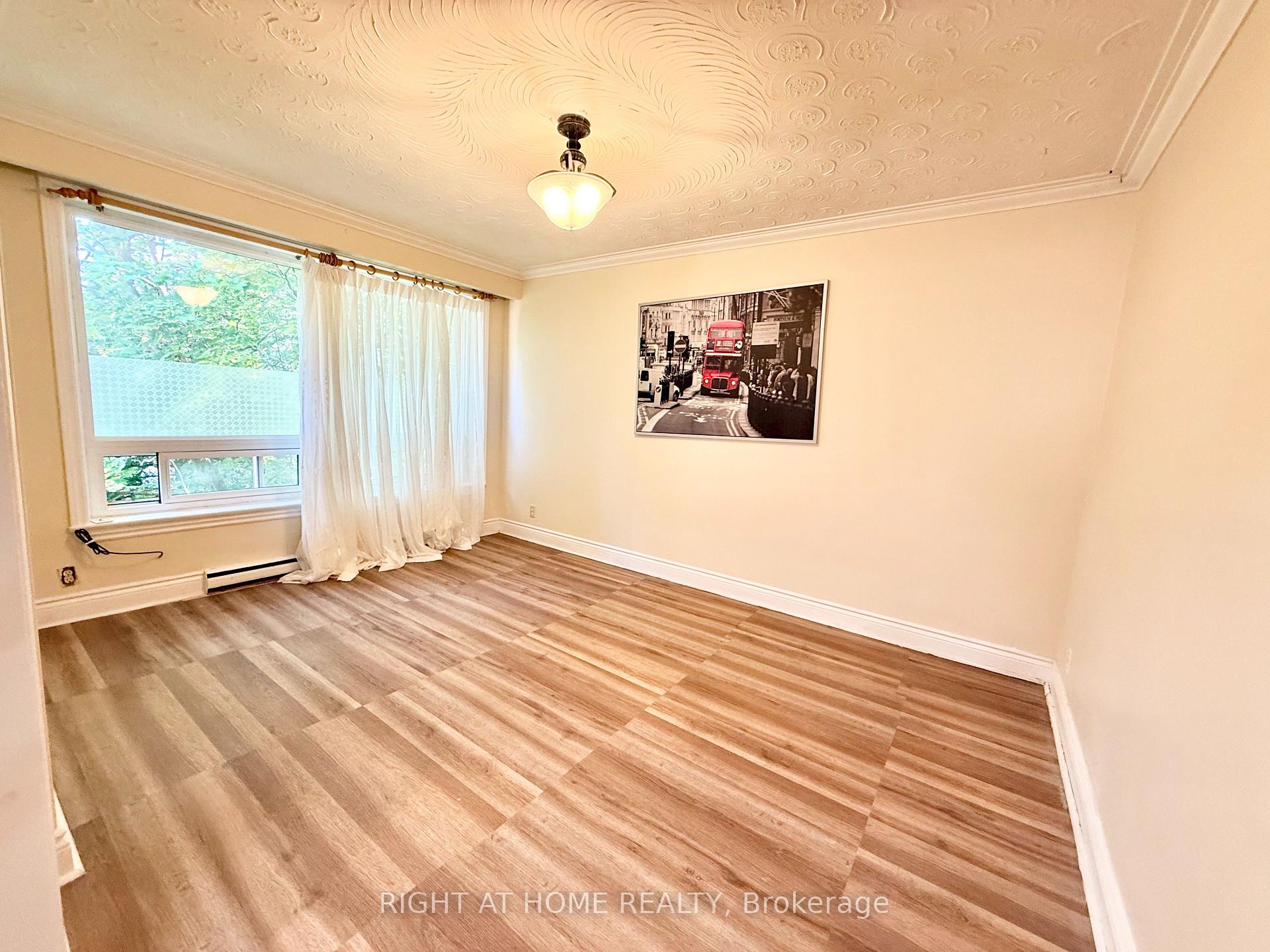 Photo 5 of Unit 2, 538 Merton Street, Toronto, Mount Pleasant East — HOMEH