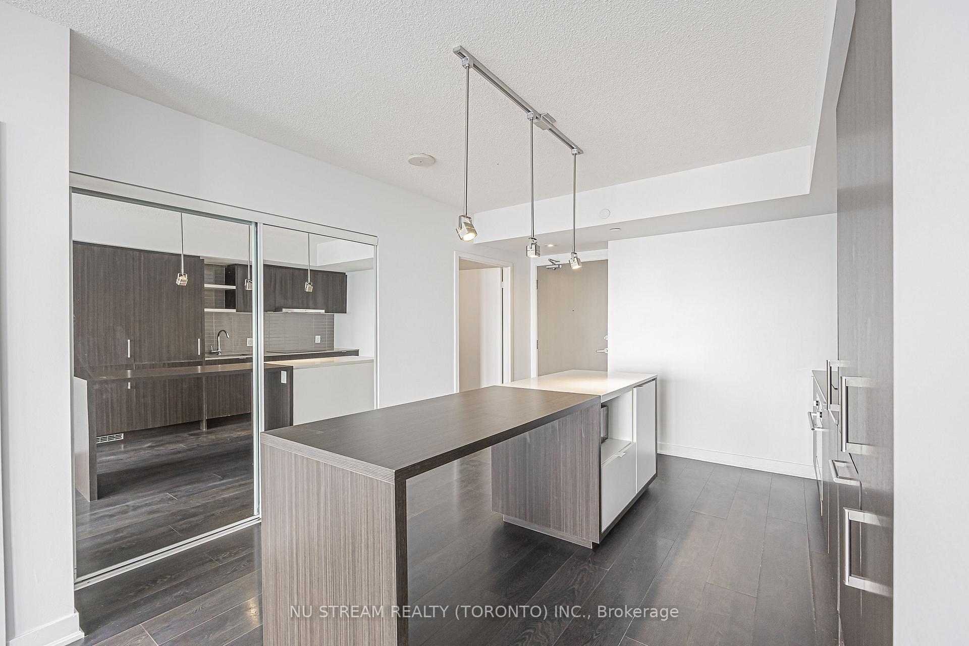 Photo 12 of Unit 4109, 88 Harbour Street, Toronto, Waterfront Communities — HOMEH