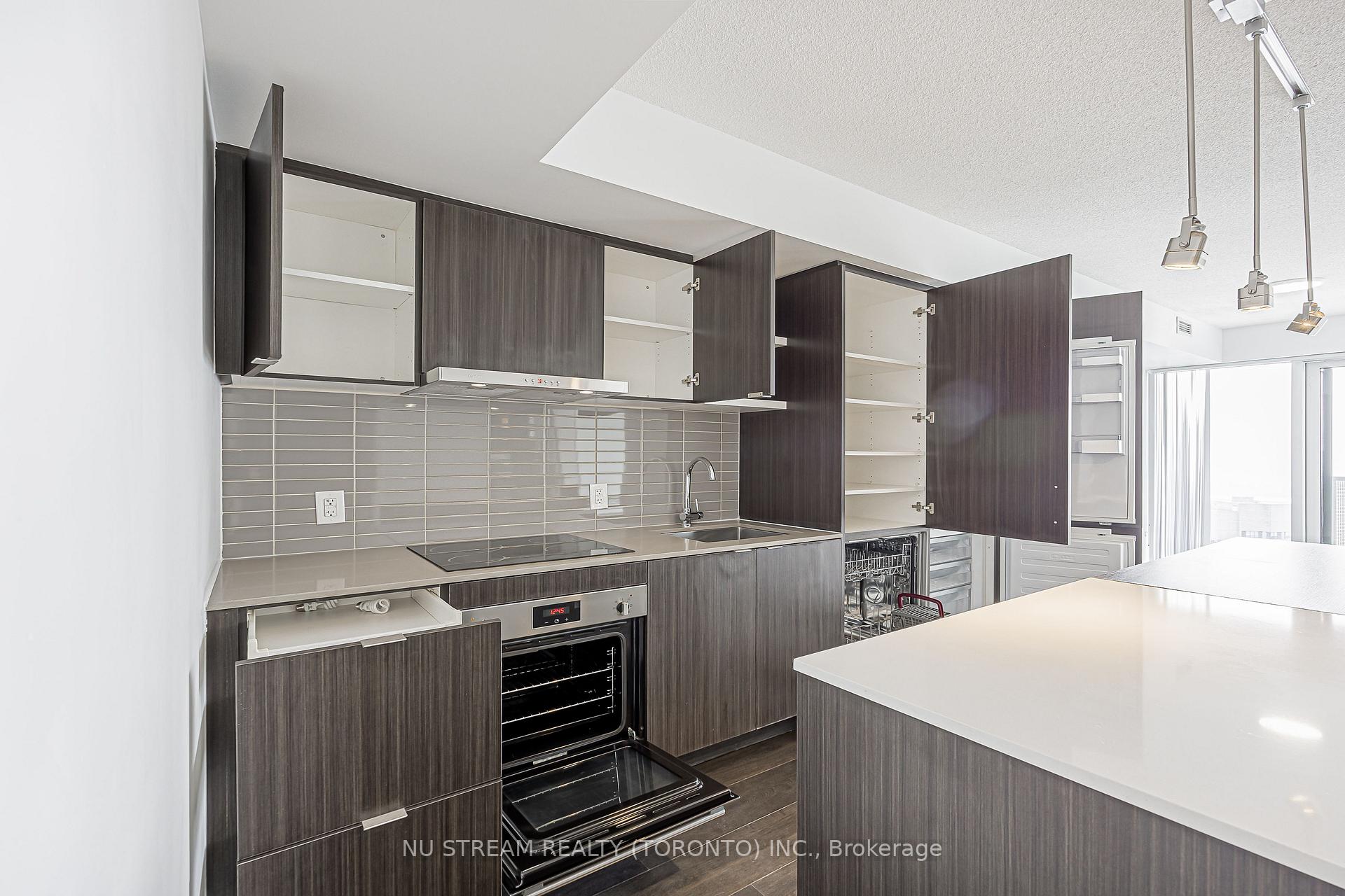 Photo 16 of Unit 4109, 88 Harbour Street, Toronto, Waterfront Communities — HOMEH
