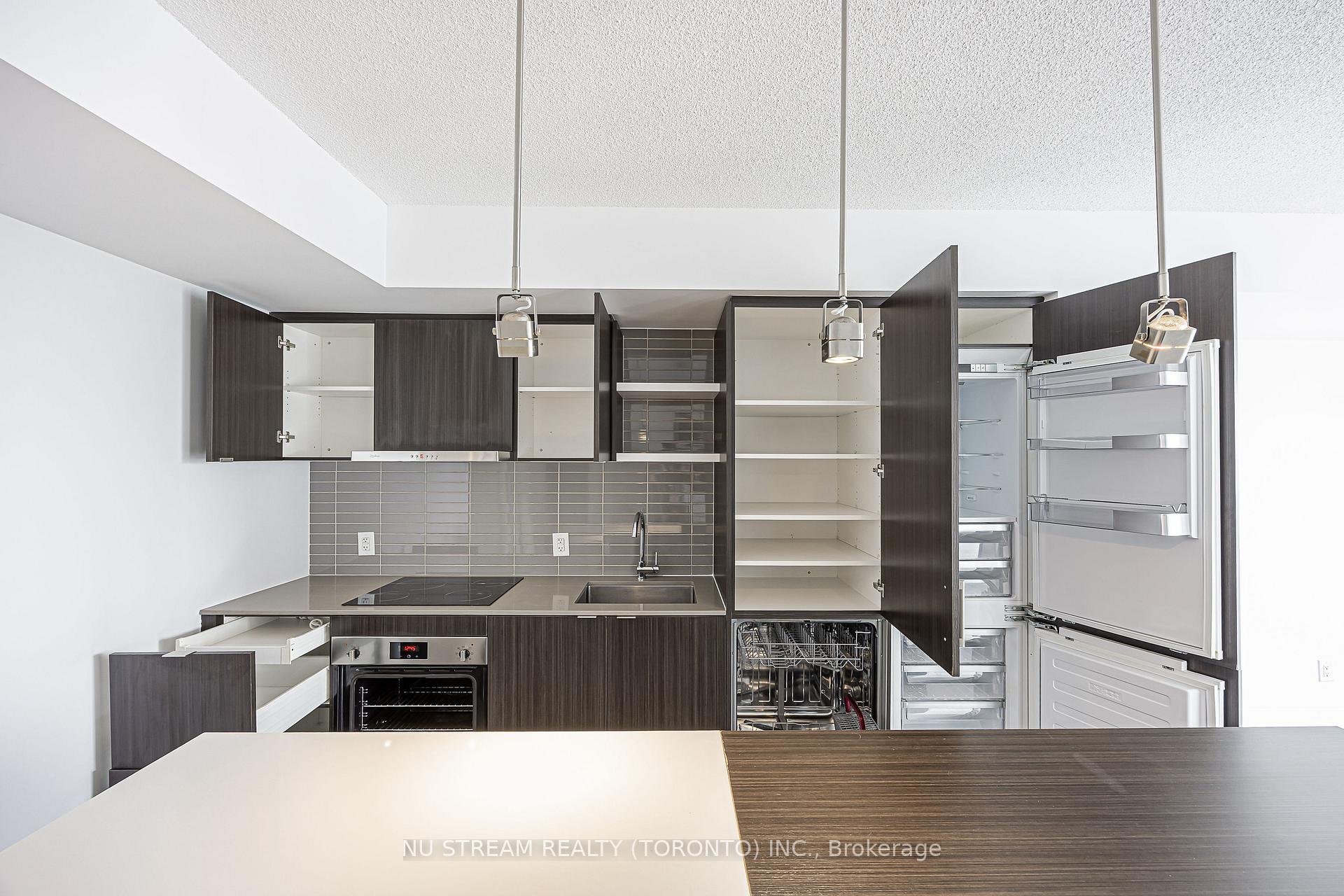Photo 17 of Unit 4109, 88 Harbour Street, Toronto, Waterfront Communities — HOMEH