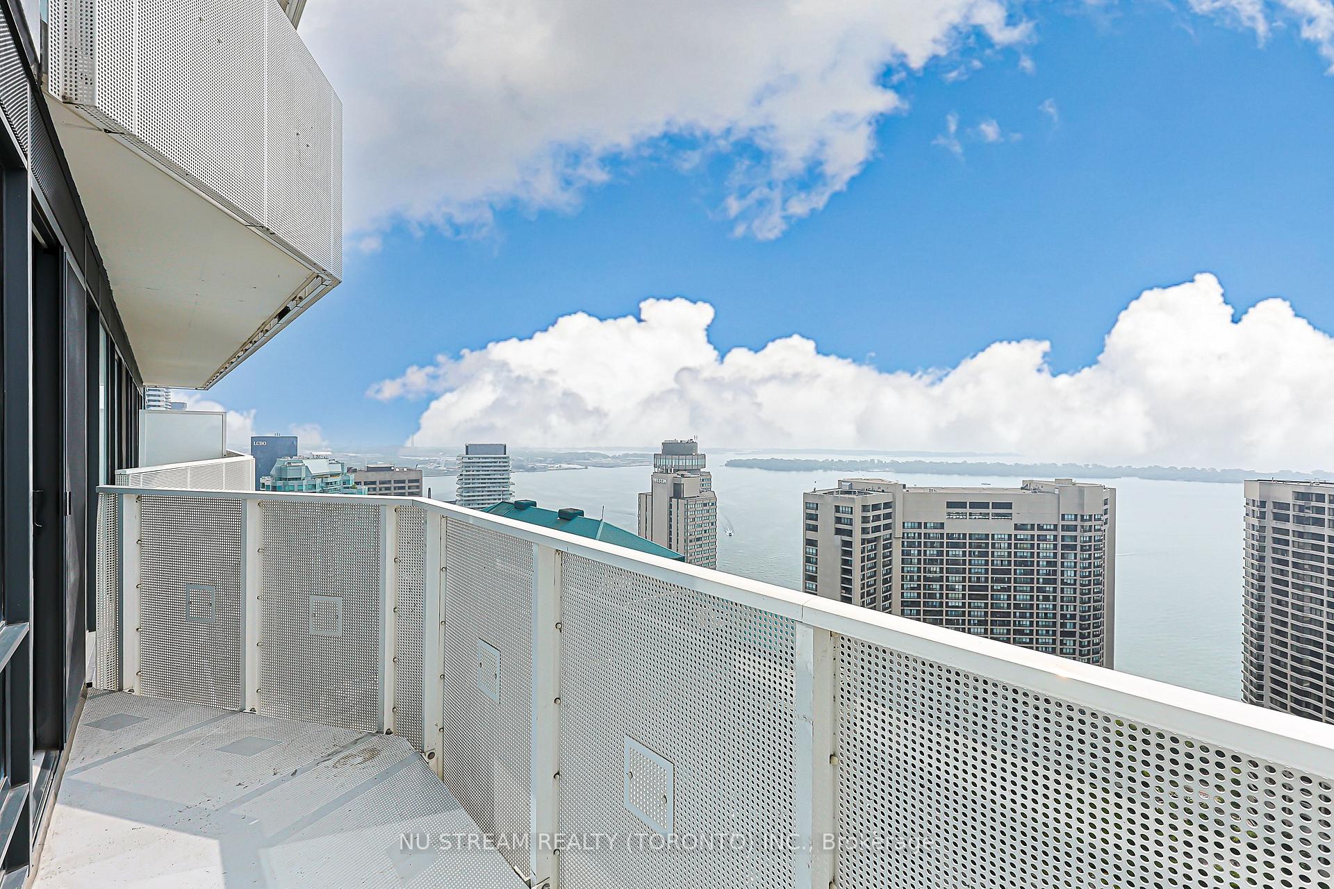 Photo 23 of Unit 4109, 88 Harbour Street, Toronto, Waterfront Communities — HOMEH
