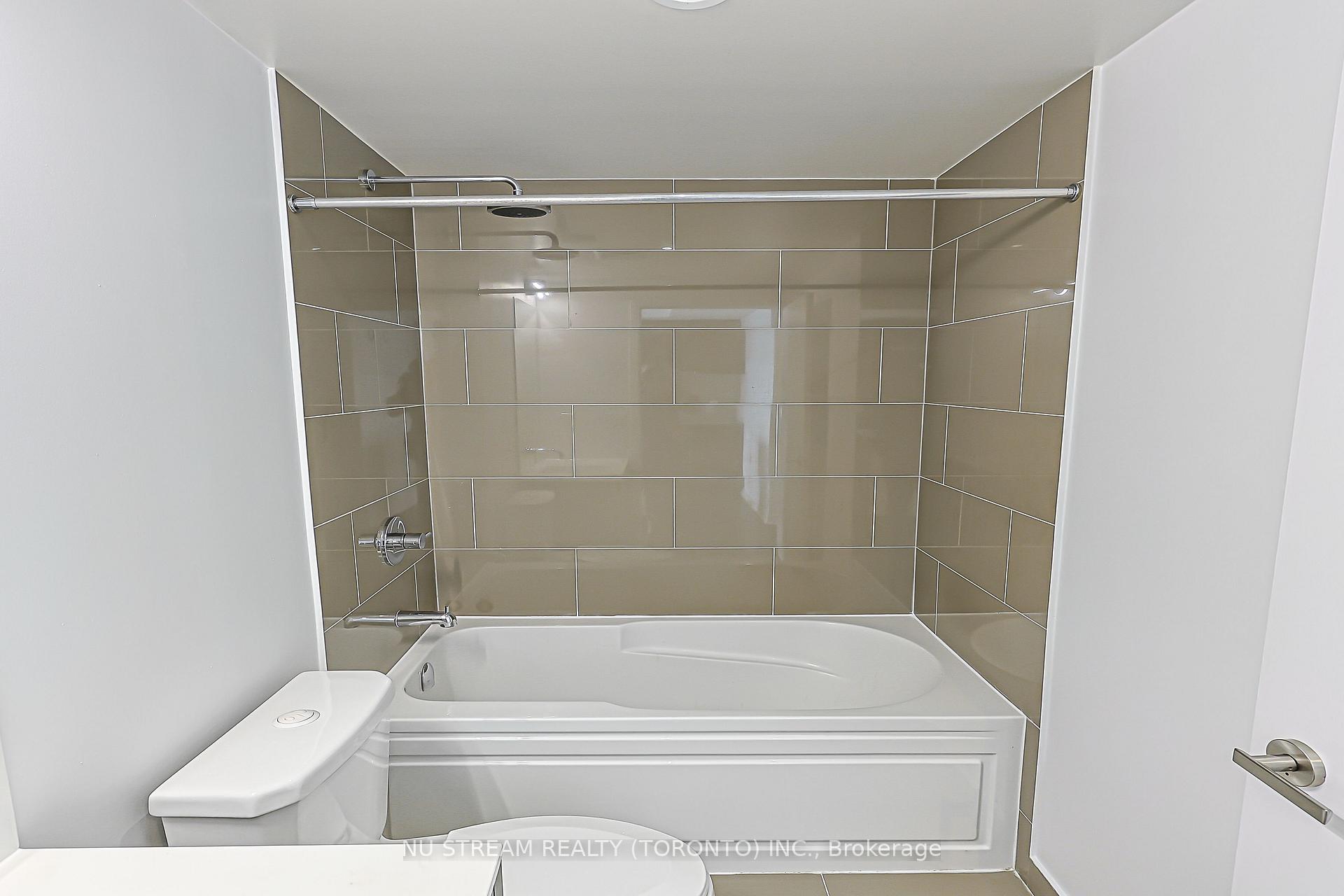 Photo 32 of Unit 4109, 88 Harbour Street, Toronto, Waterfront Communities — HOMEH