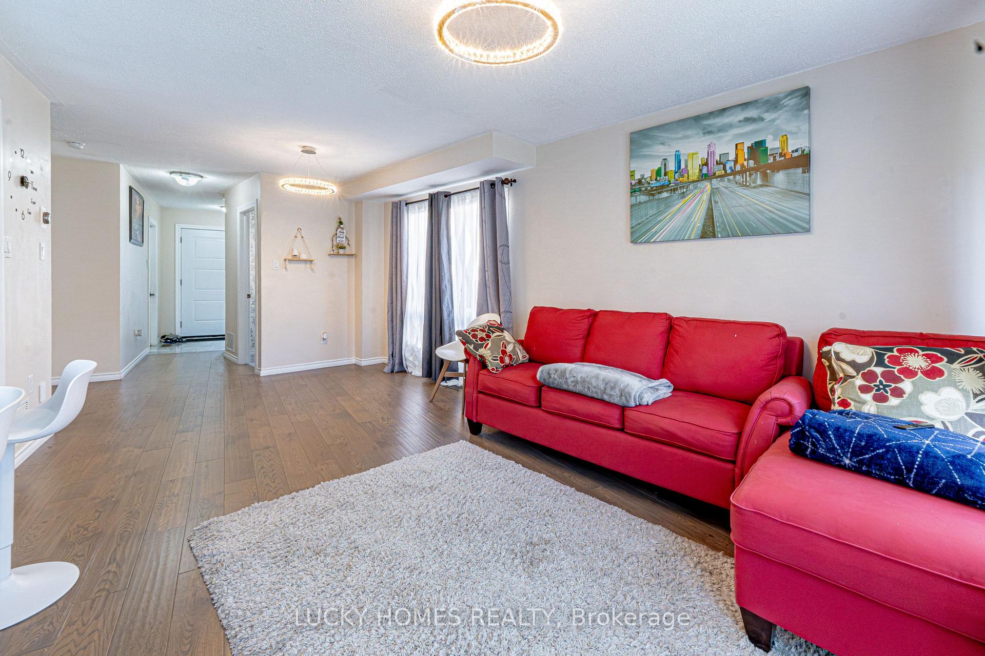 Photo 7 of 65 Lyfytt Crescent, Barrie, West Bayfield — HOMEH