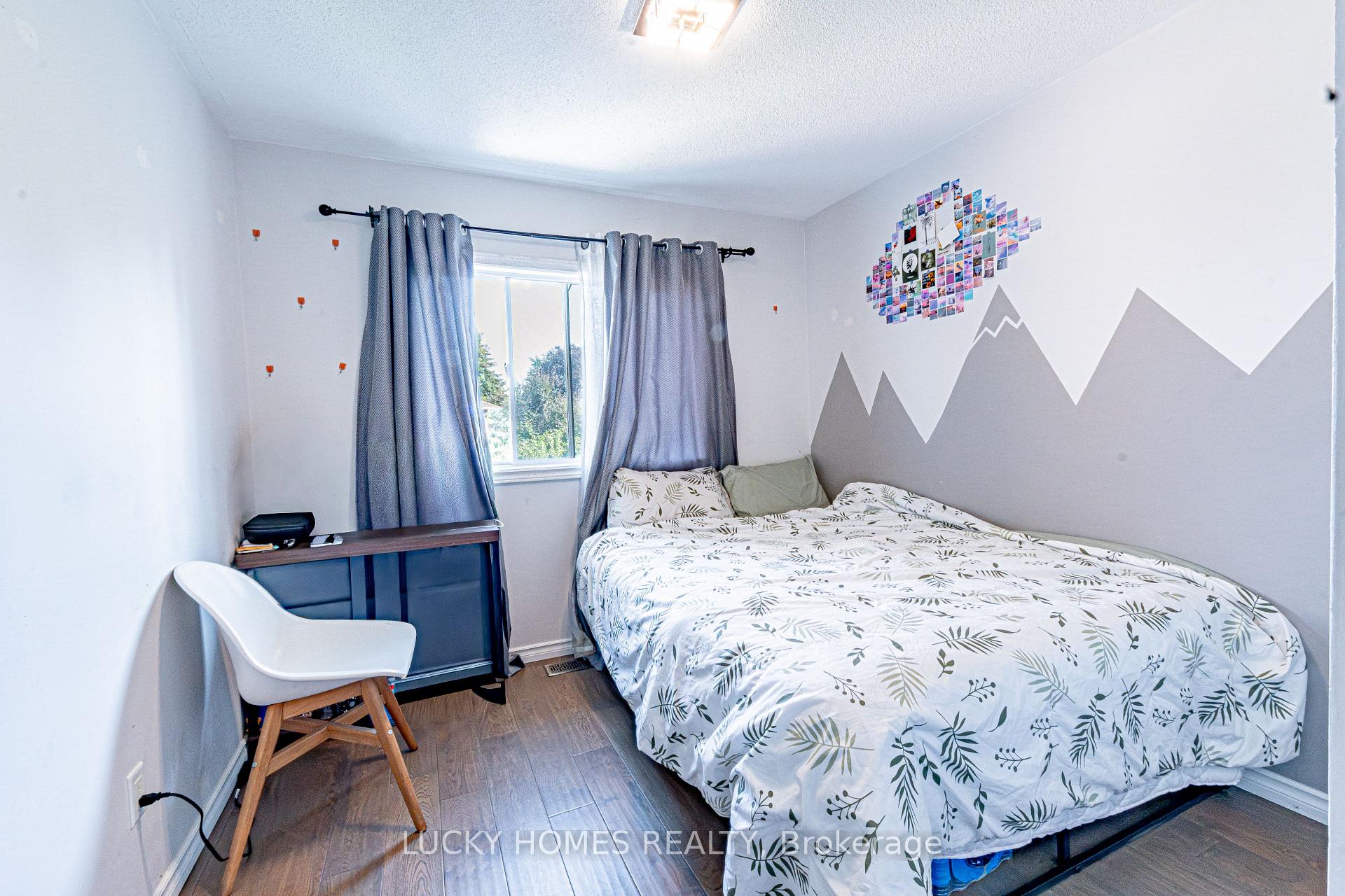 Photo 15 of 65 Lyfytt Crescent, Barrie, West Bayfield — HOMEH